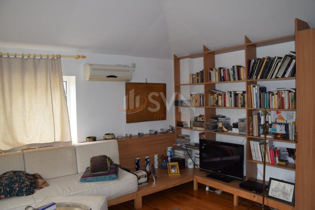Apartament, 6 camere Bucuresti/Capitale