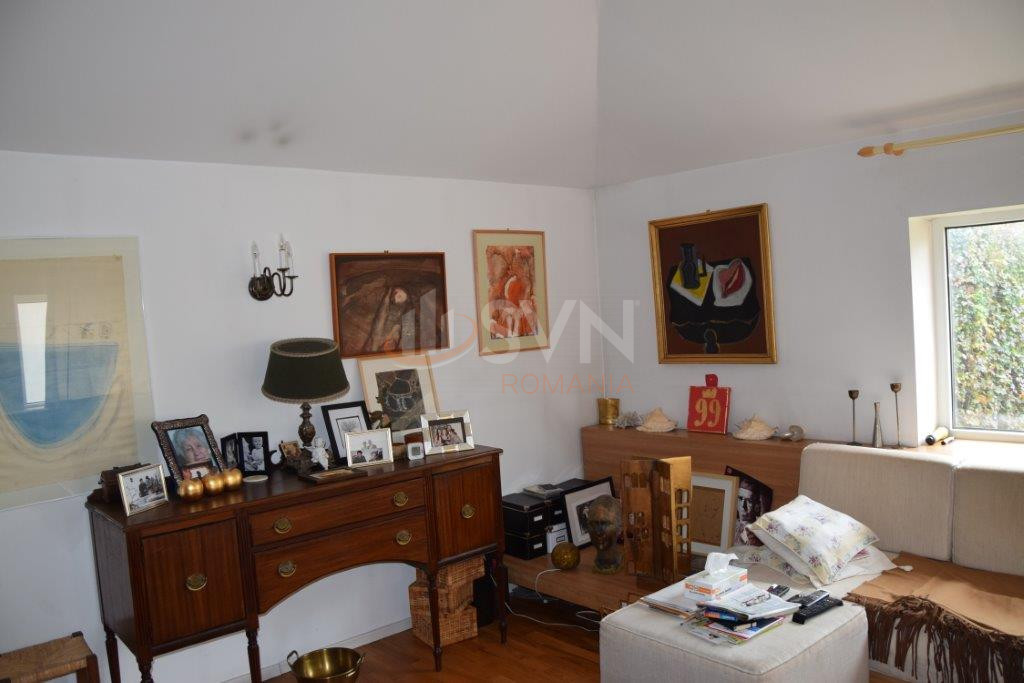 Apartament, 6 camere Bucuresti/Capitale