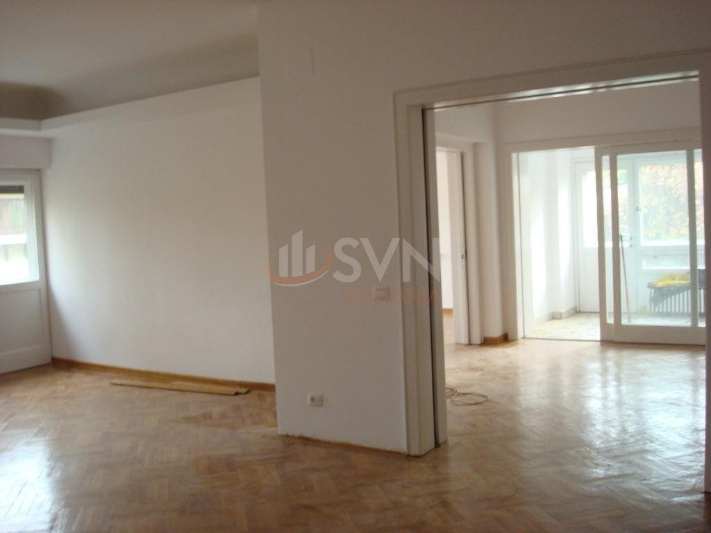 Apartament, 7 camere Bucuresti/Capitale