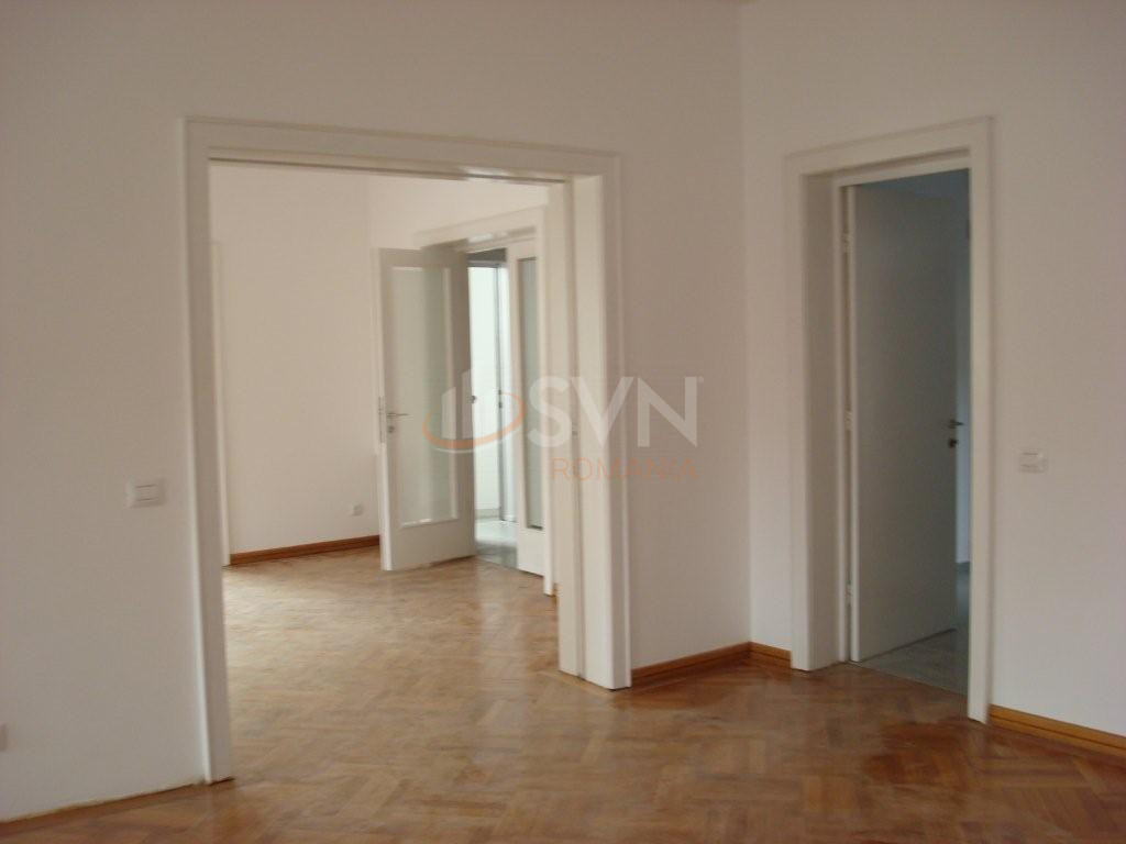 Apartament, 7 camere Bucuresti/Capitale