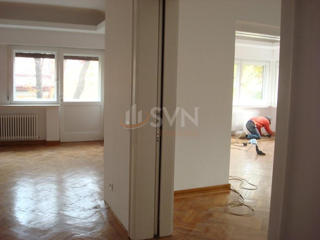 Apartament, 7 camere Bucuresti/Capitale