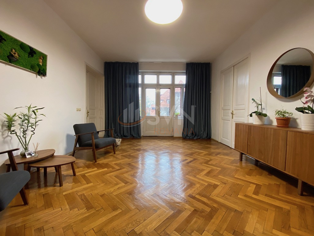Apartament, 7 camere Bucuresti/Capitale