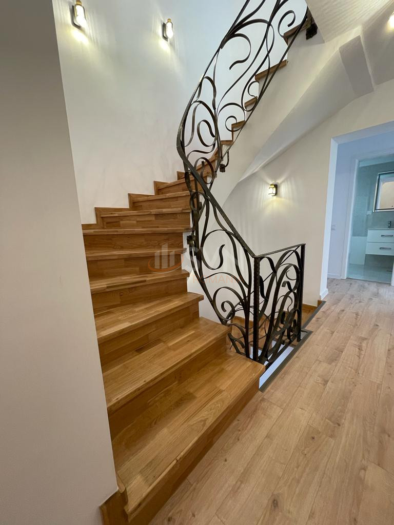 Apartament, 7 camere Bucuresti/Piata Victoriei