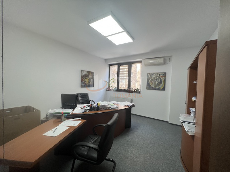 Apartament, 8 camere Bucuresti/Iancului