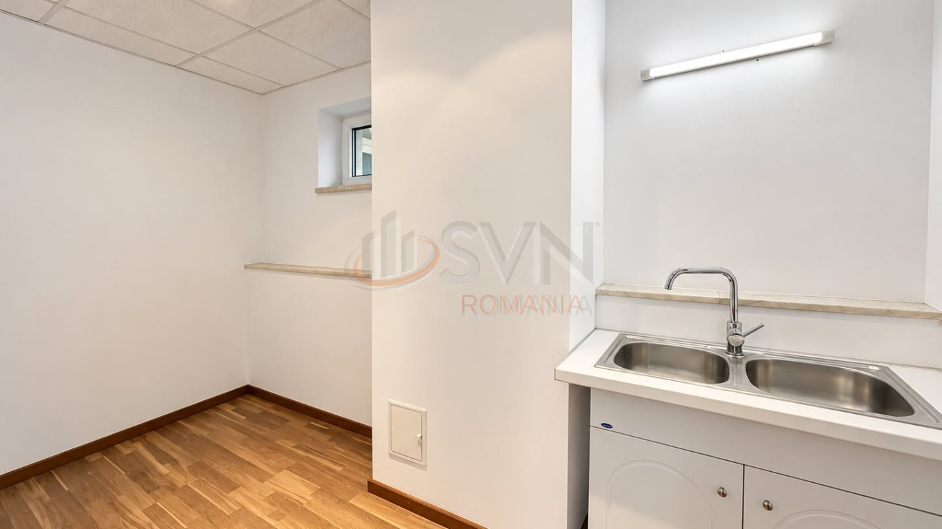 Apartament, 8 camere Bucuresti/Aviatorilor