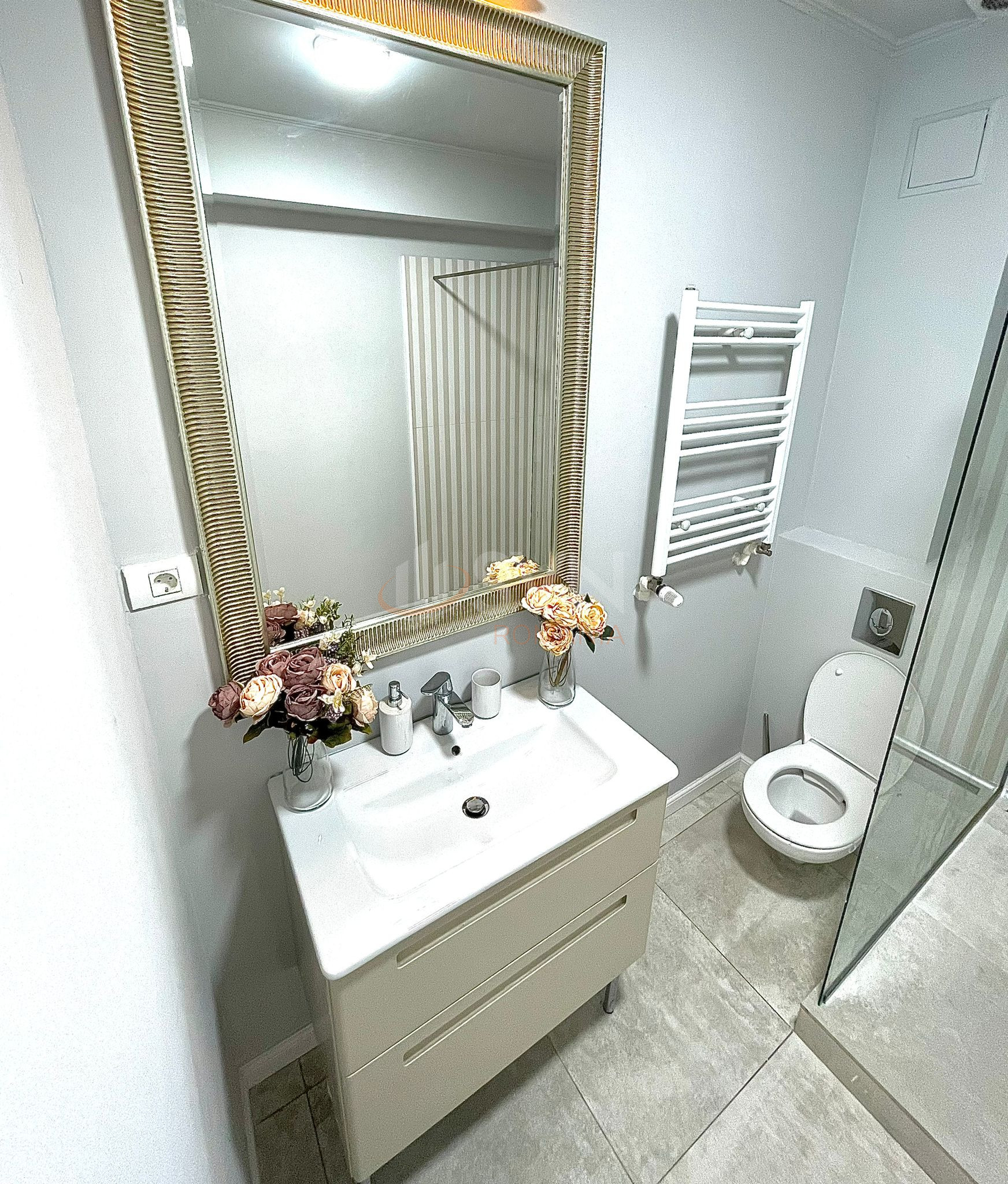 Apartament, 8 camere Bucuresti/Aviatiei