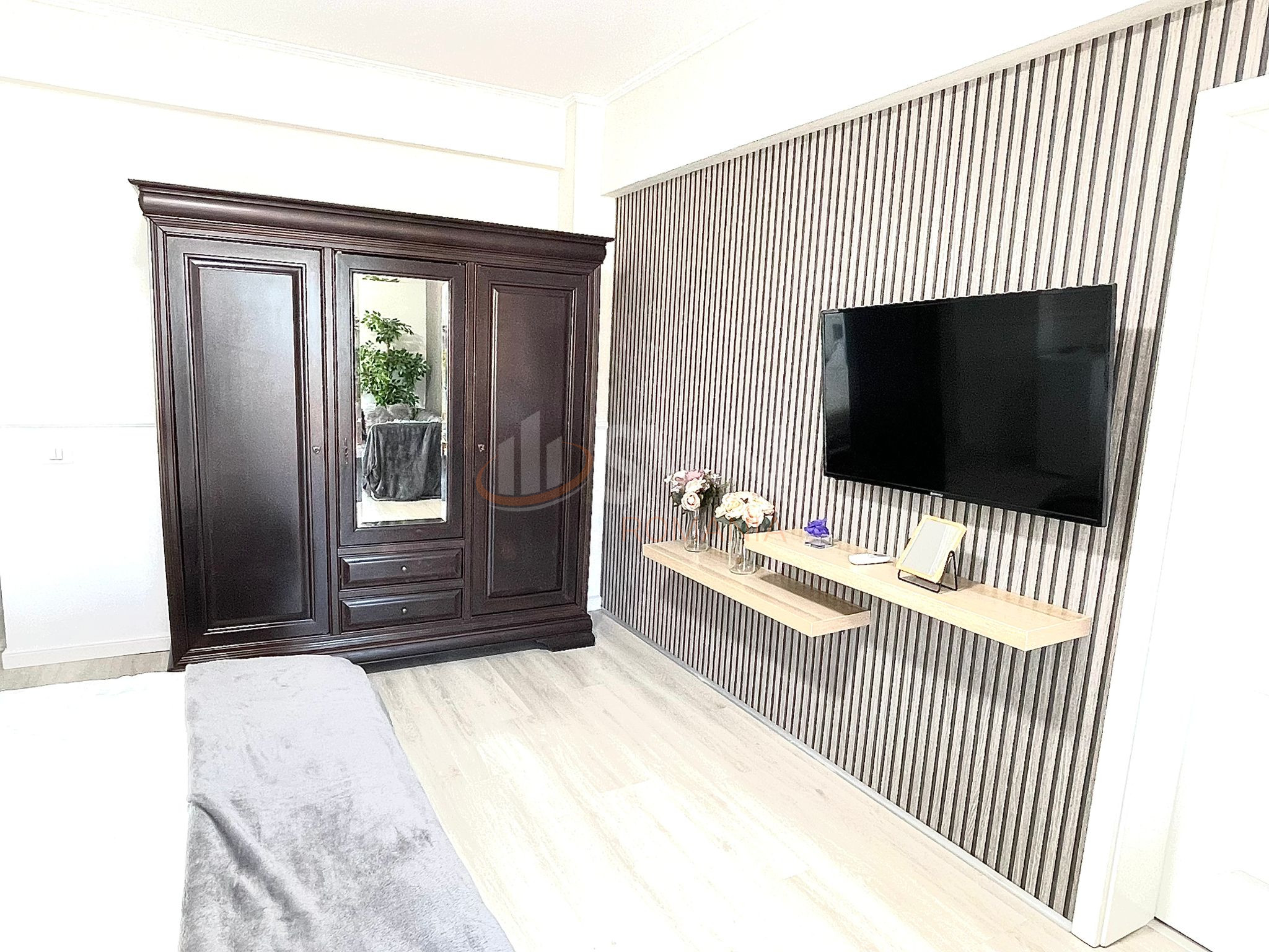 Apartament, 8 camere Bucuresti/Aviatiei