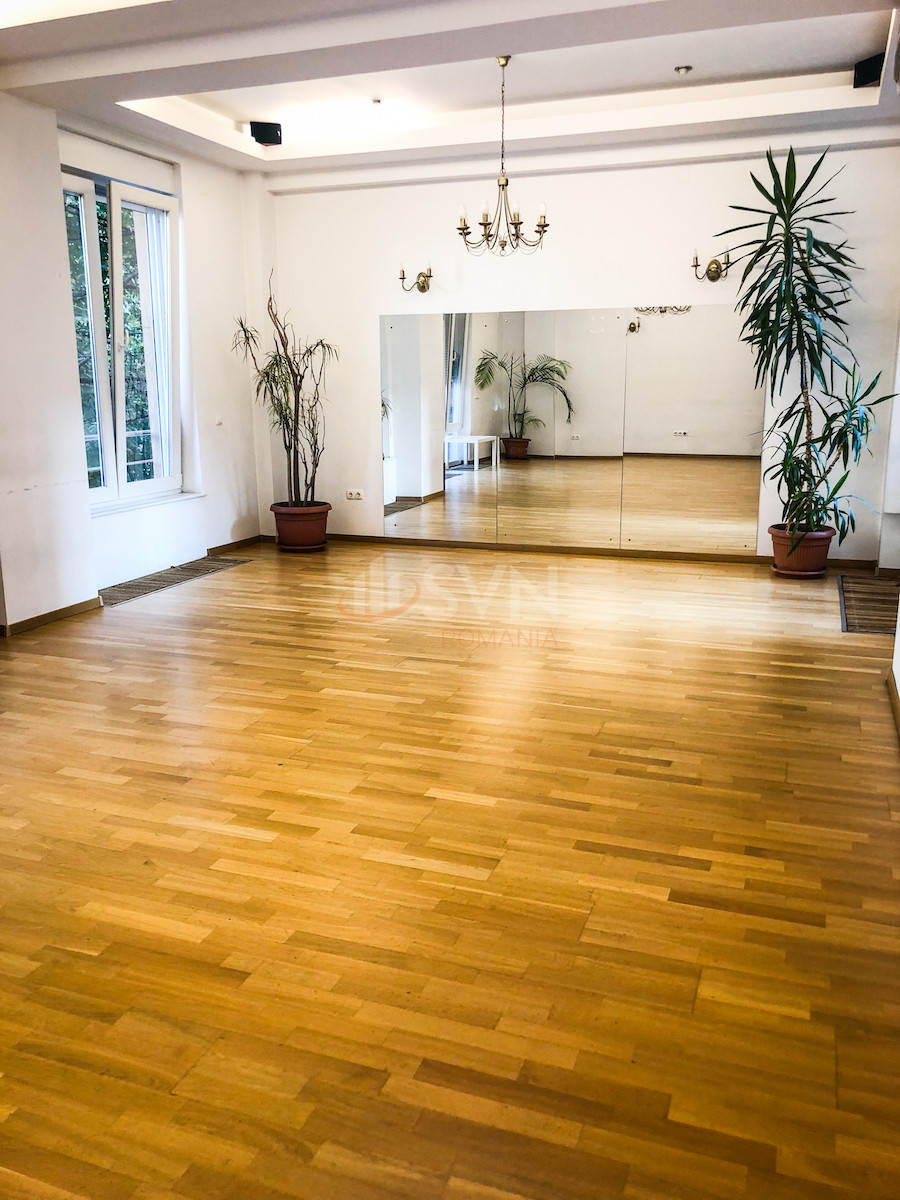 Casa, 10 camere Bucuresti/Calea Calarasilor