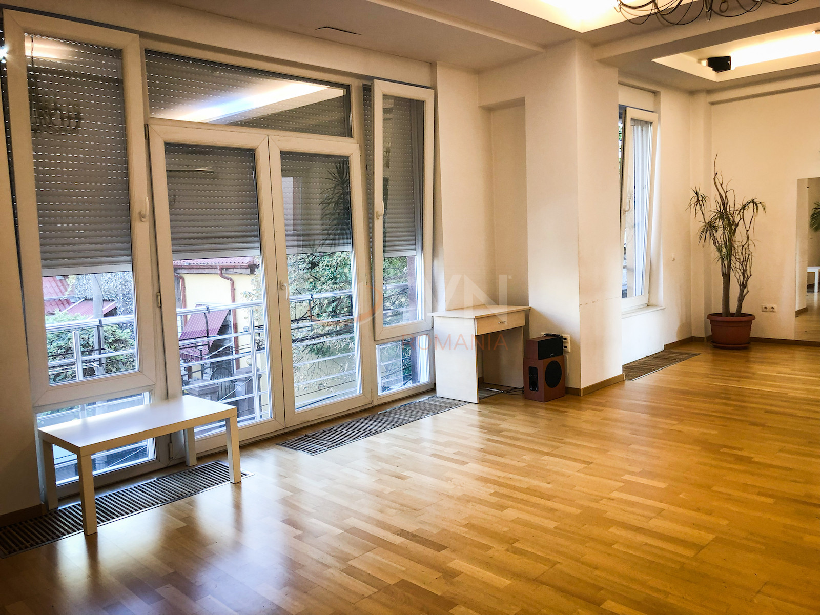 Casa, 10 camere Bucuresti/Calea Calarasilor