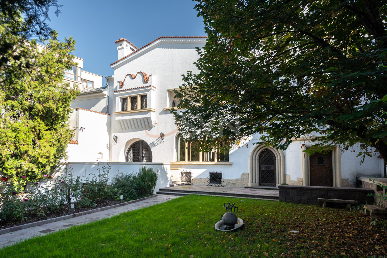 Casa, 10 camere Bucuresti/Dacia