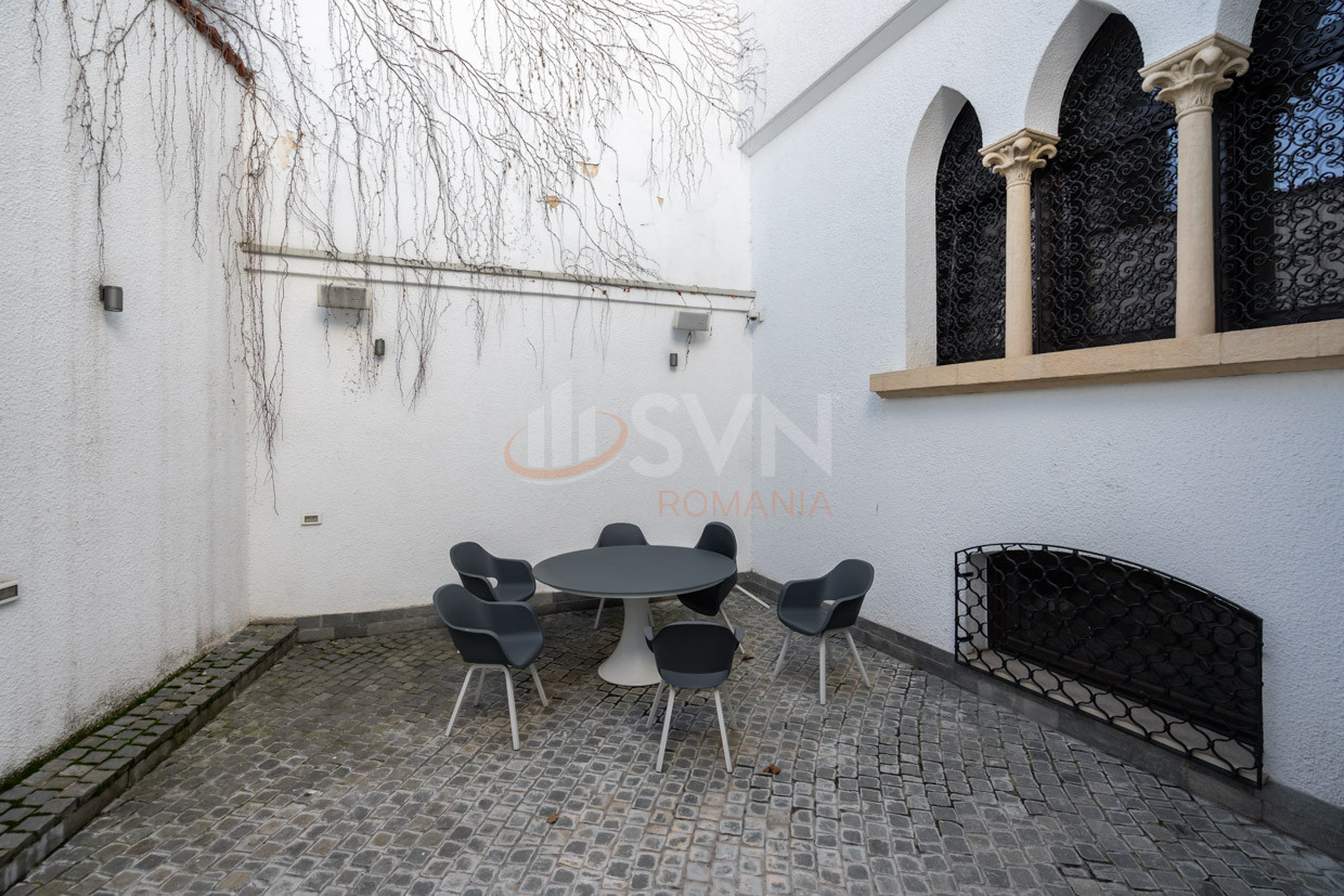 Casa, 10 camere Bucuresti/Dacia