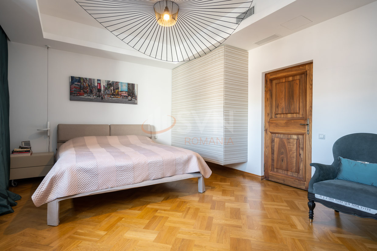 Casa, 10 camere Bucuresti/Dacia