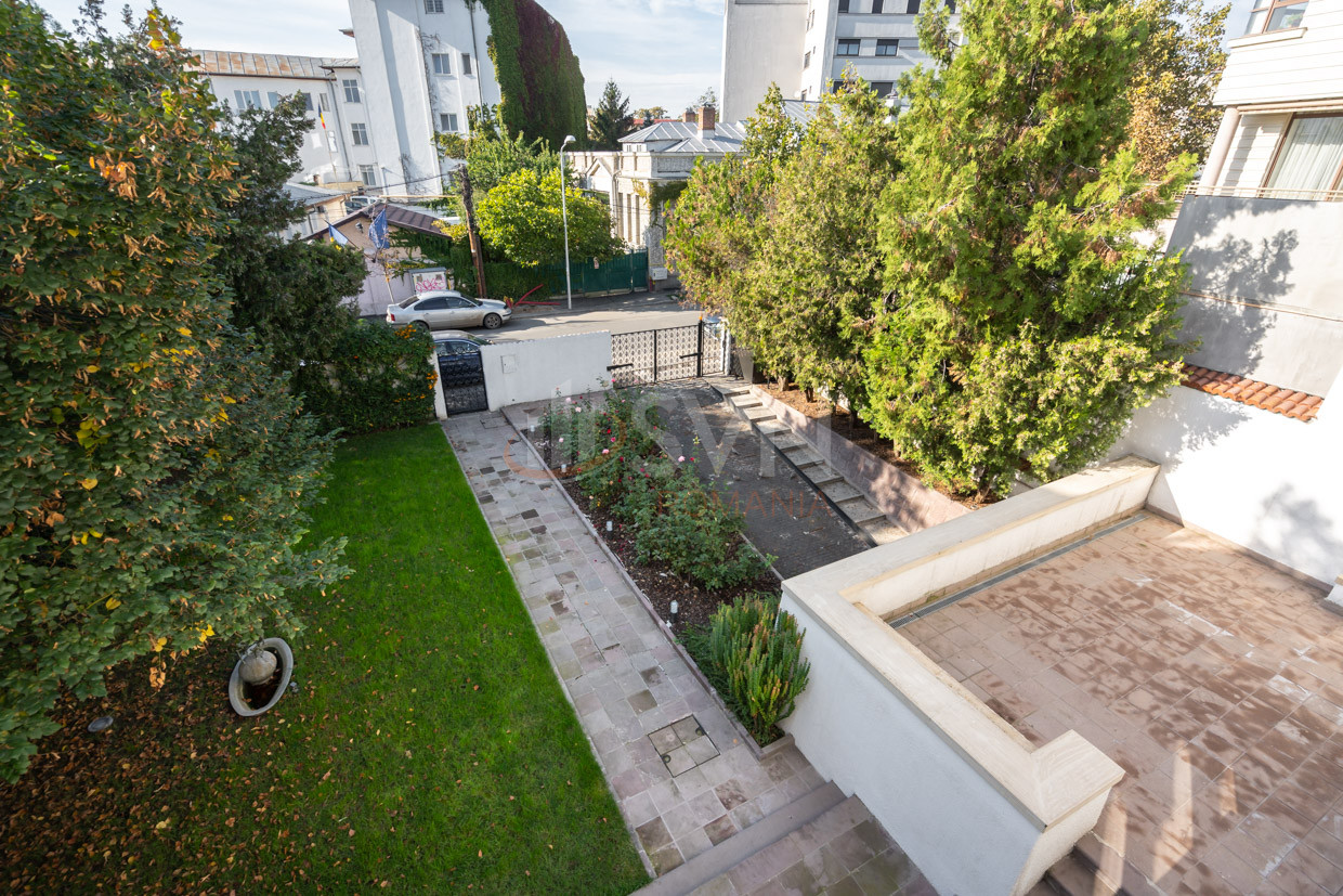 Casa, 10 camere Bucuresti/Dacia