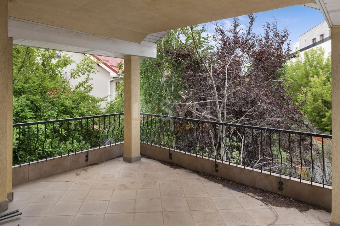 Casa, 10 camere Bucuresti/Sisesti