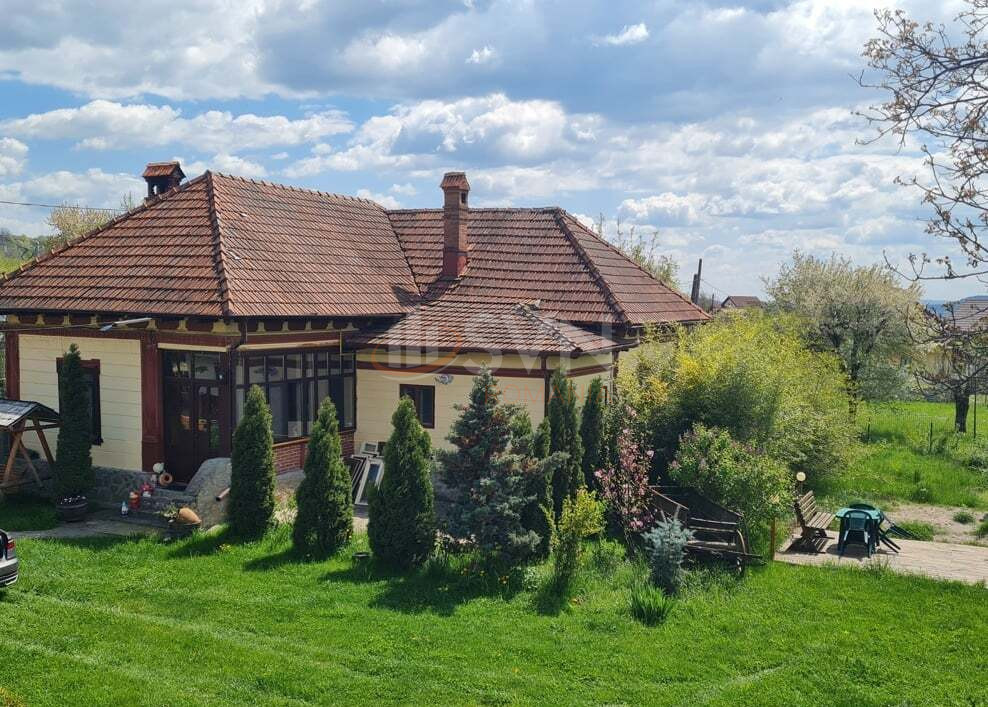 Casa, 10 camere Arges/Cartierul 6 Martie