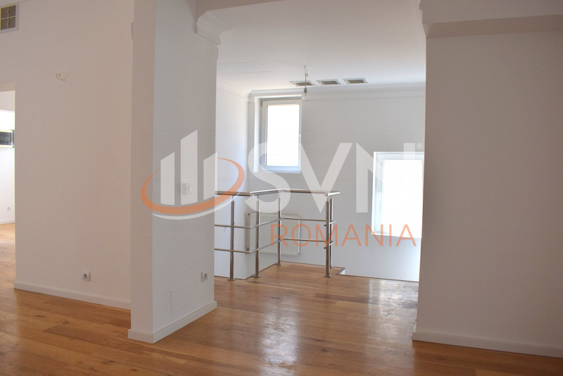 Casa, 10 camere Bucuresti/Capitale