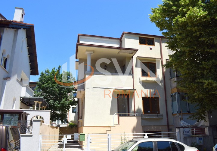 Casa, 10 camere Bucuresti/Capitale