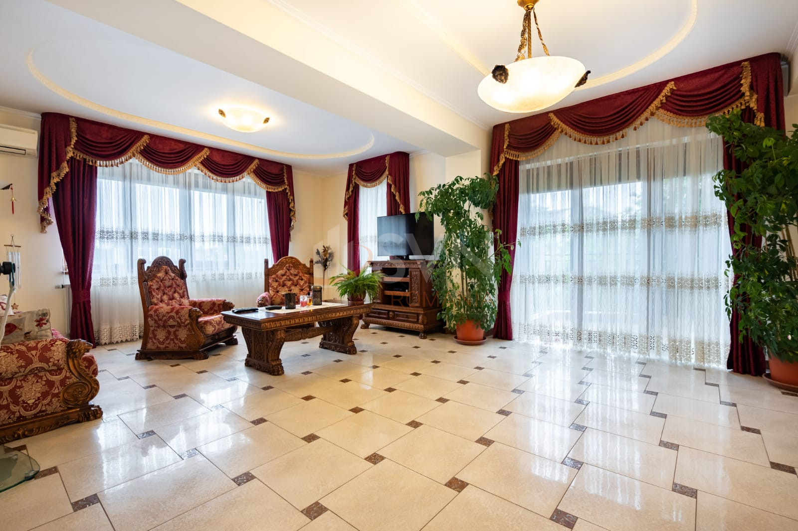 Casa, 10 camere Bucuresti/Bucurestii Noi