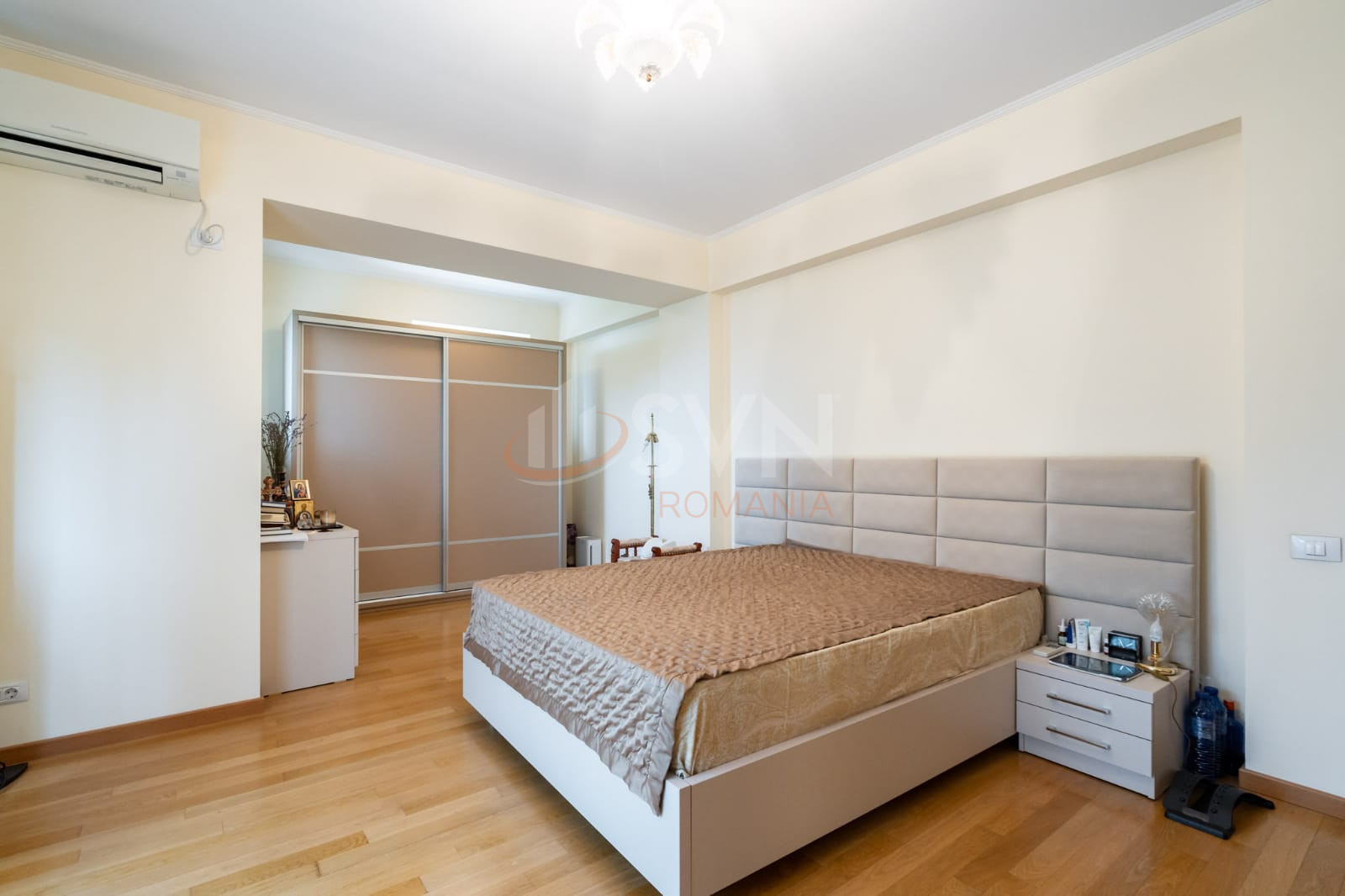 Casa, 10 camere Bucuresti/Bucurestii Noi