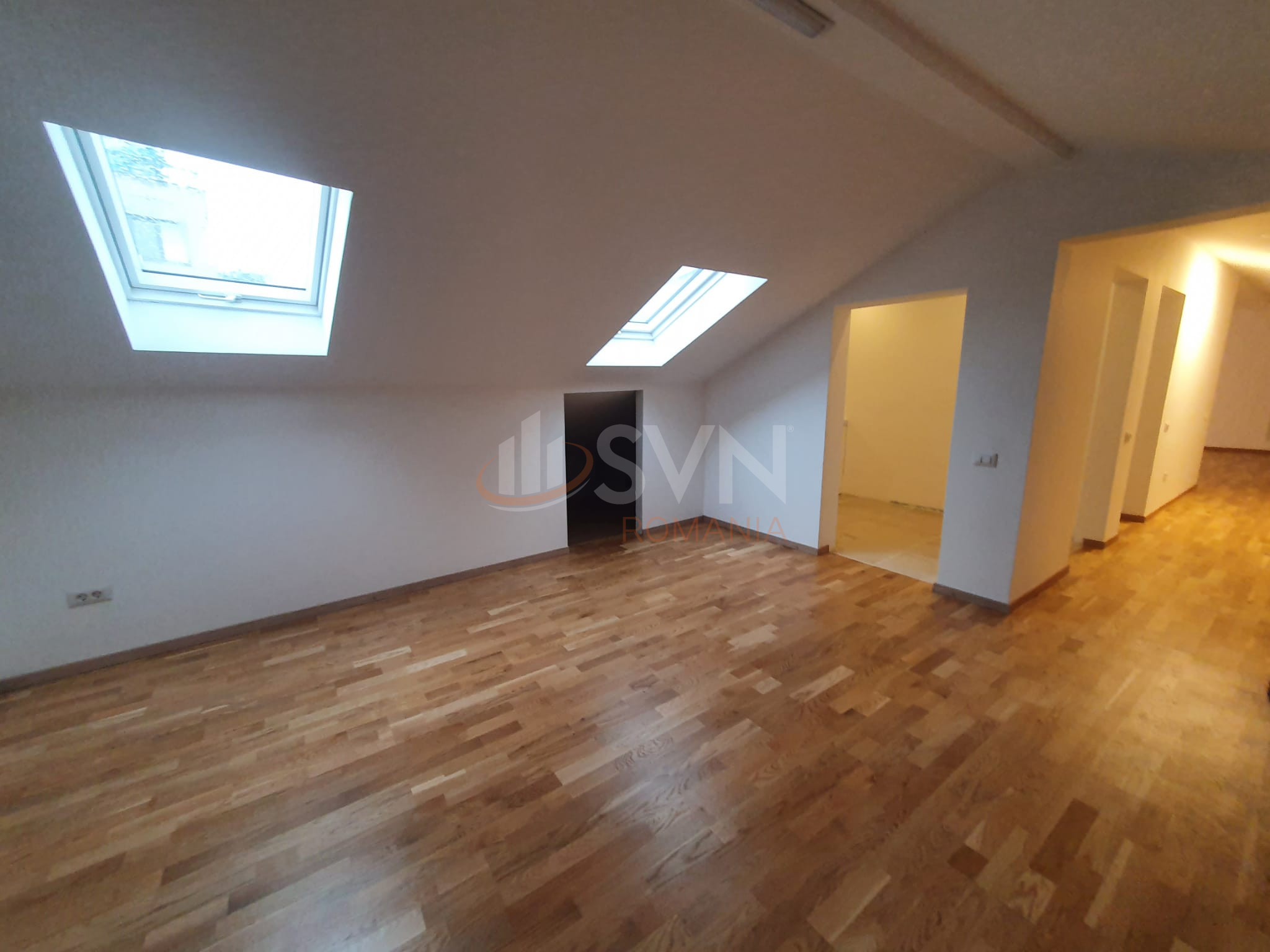 Casa, 10 camere Bucuresti/Dacia