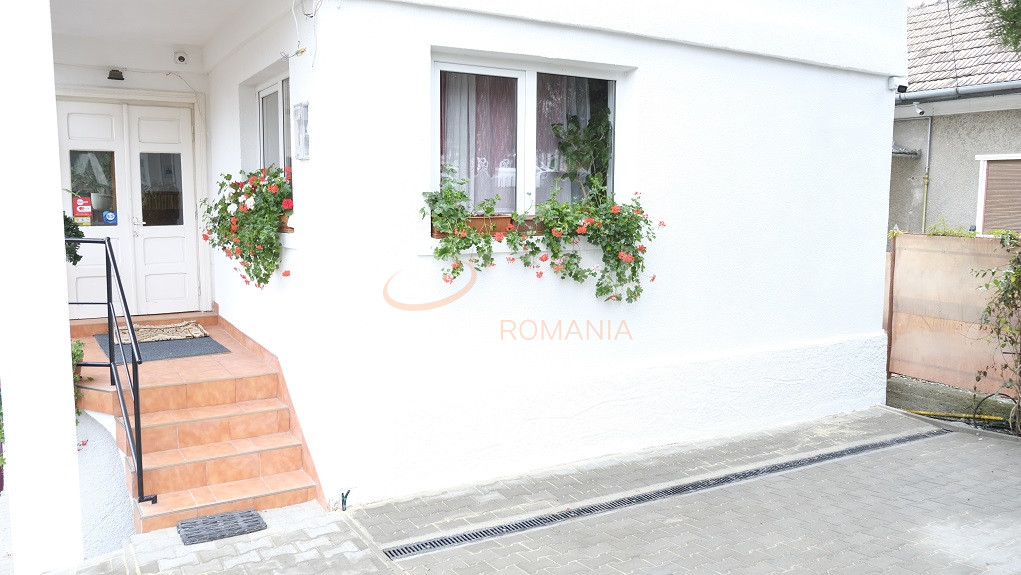 Casa, 10 camere Cluj/Dambul Rotund