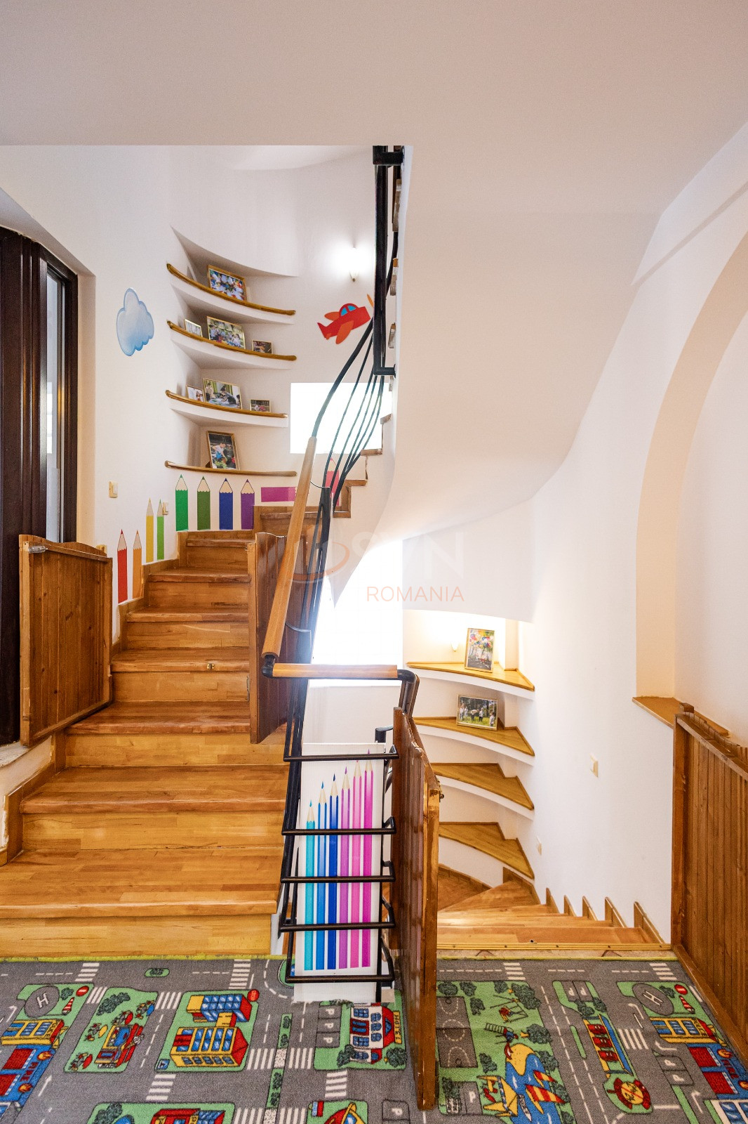 Casa, 10 camere Bucuresti/Parcul Carol