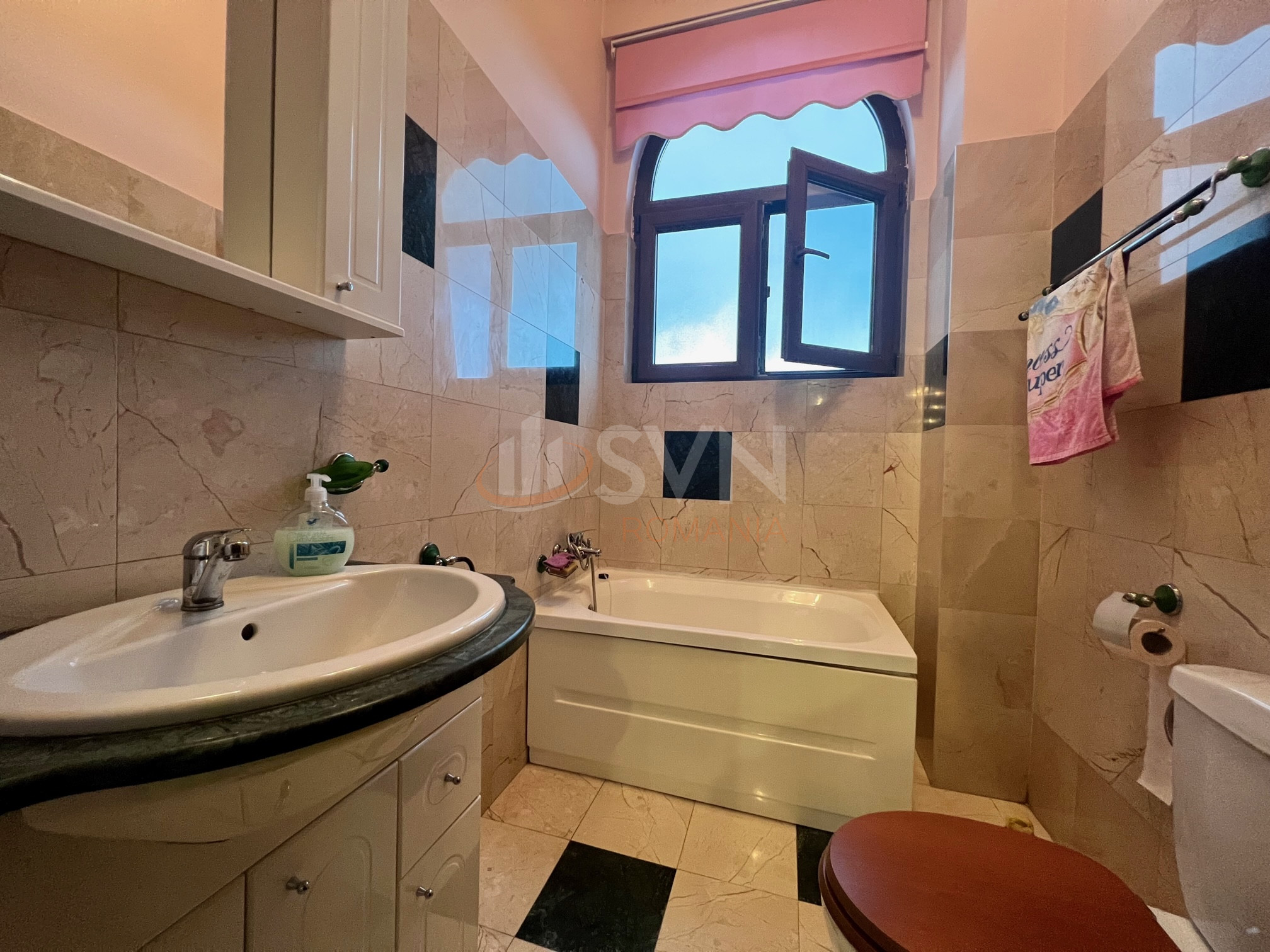 Casa, 10 camere Bucuresti/Pipera