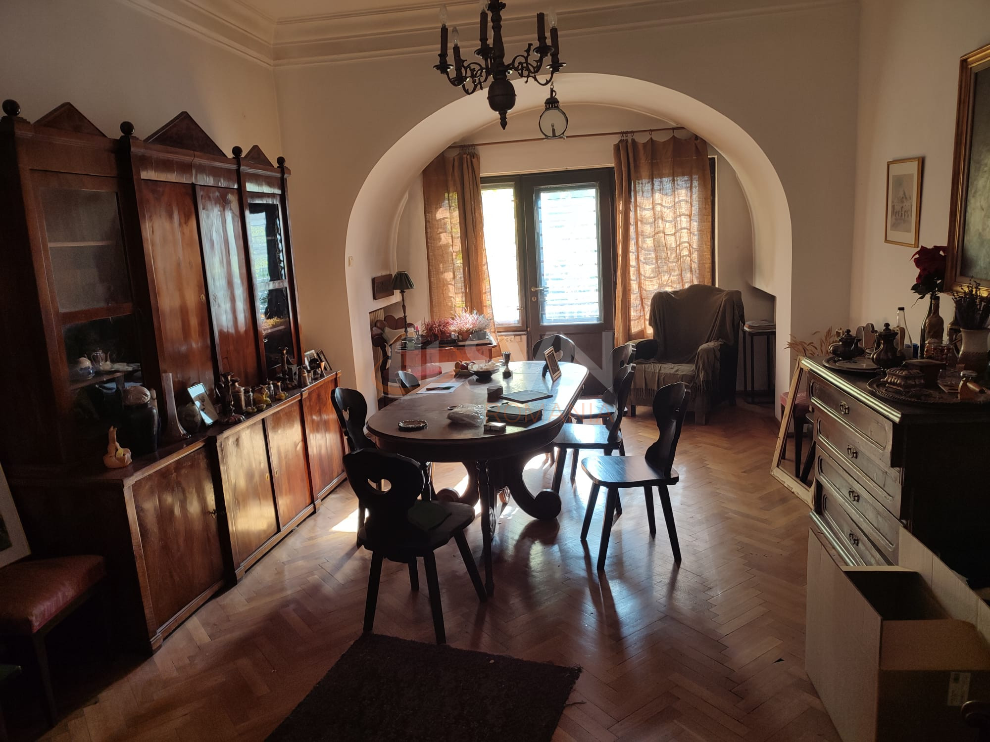 Casa, 10 camere Bucuresti/Capitale