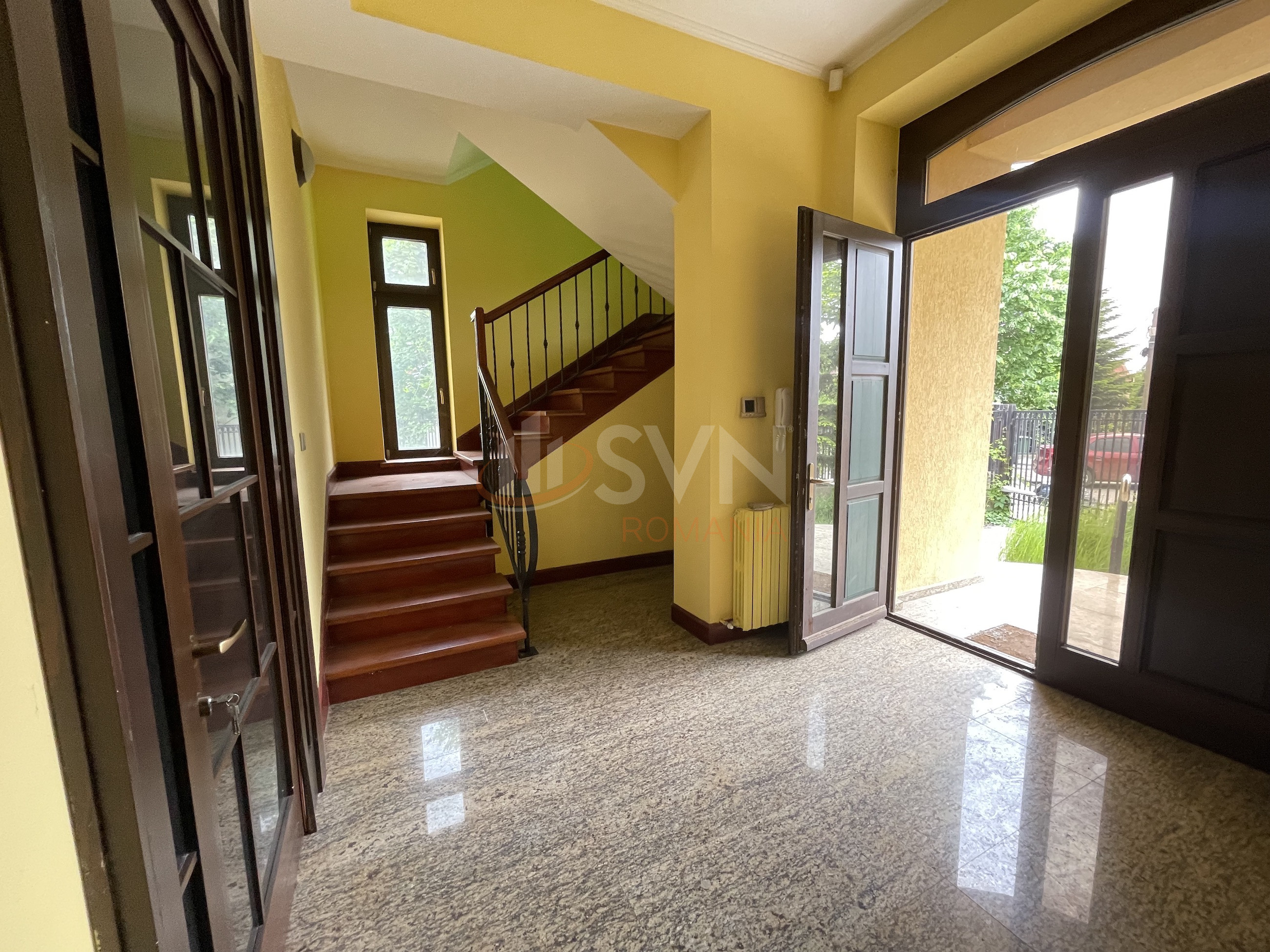 Casa, 10 camere Bucuresti/Sisesti