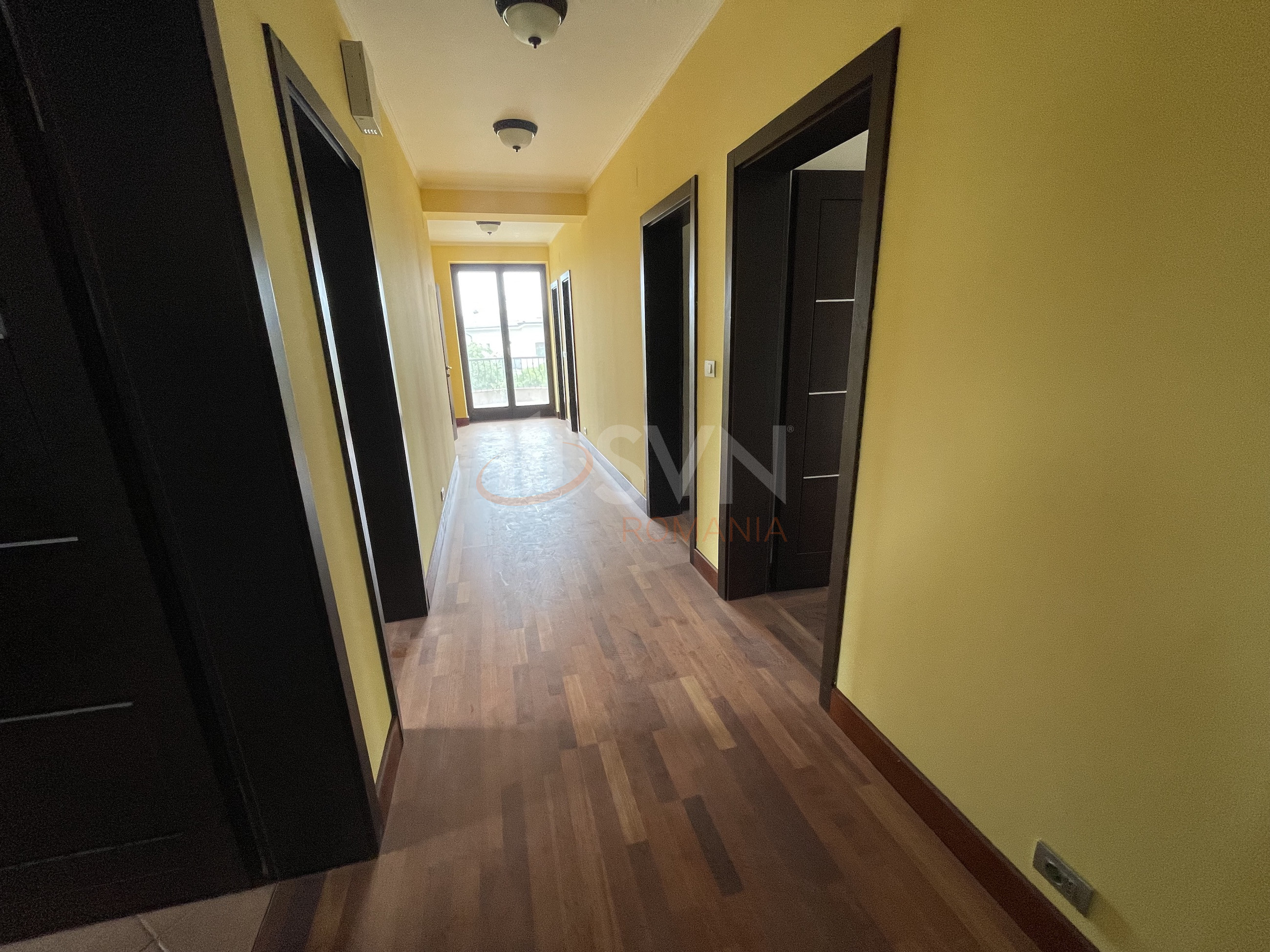 Casa, 10 camere Bucuresti/Sisesti