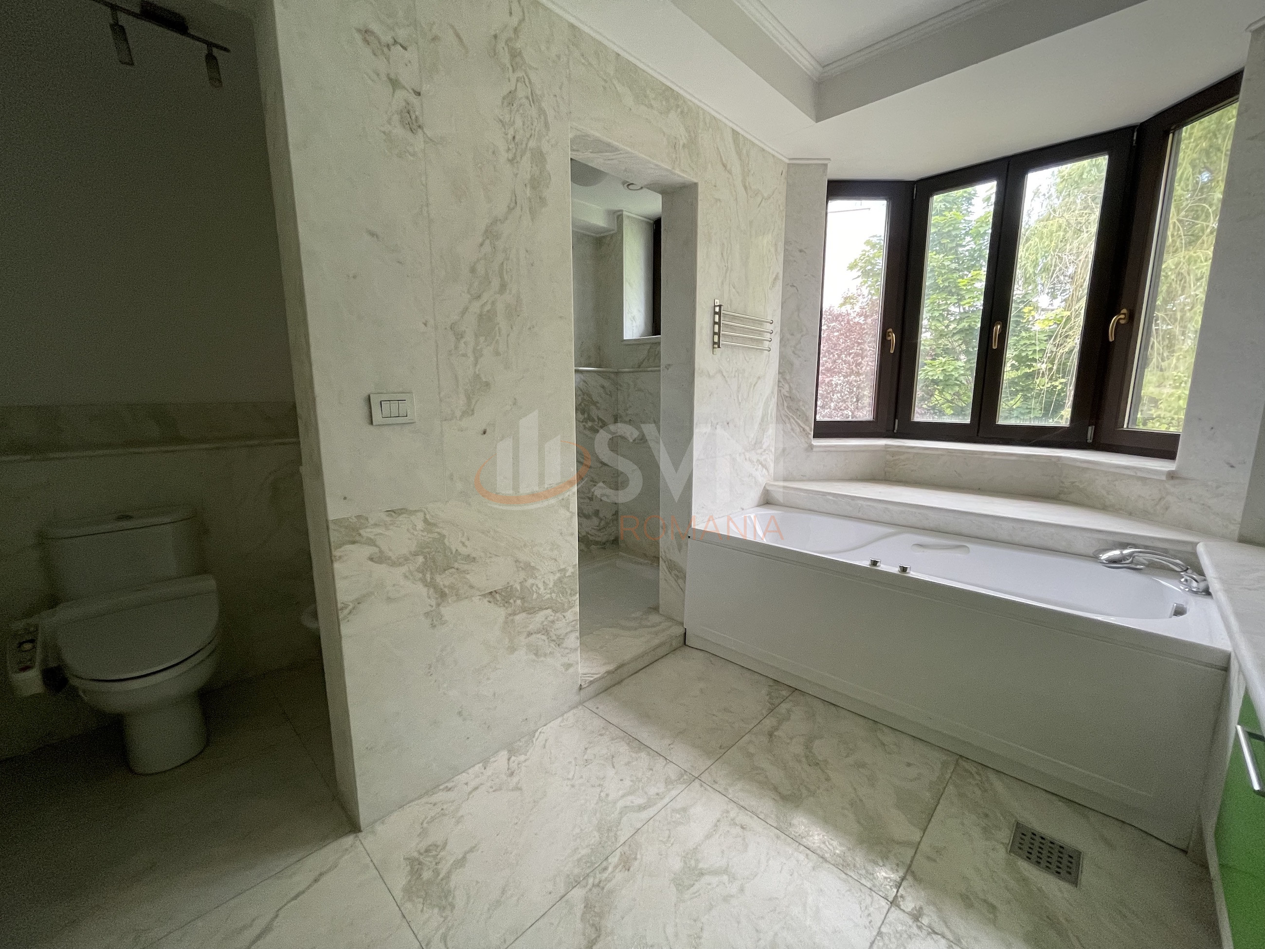 Casa, 10 camere Bucuresti/Sisesti