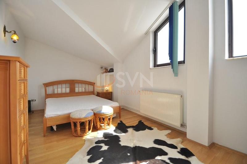 Casa, 10 camere Prahova/9 Mai