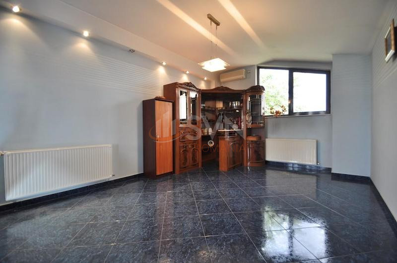 Casa, 10 camere Prahova/9 Mai