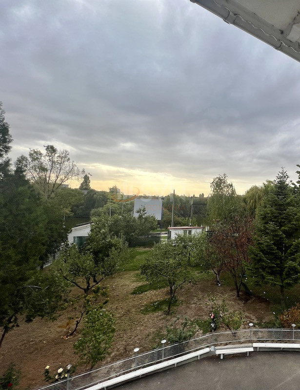 Casa, 10 camere Bucuresti/Sisesti