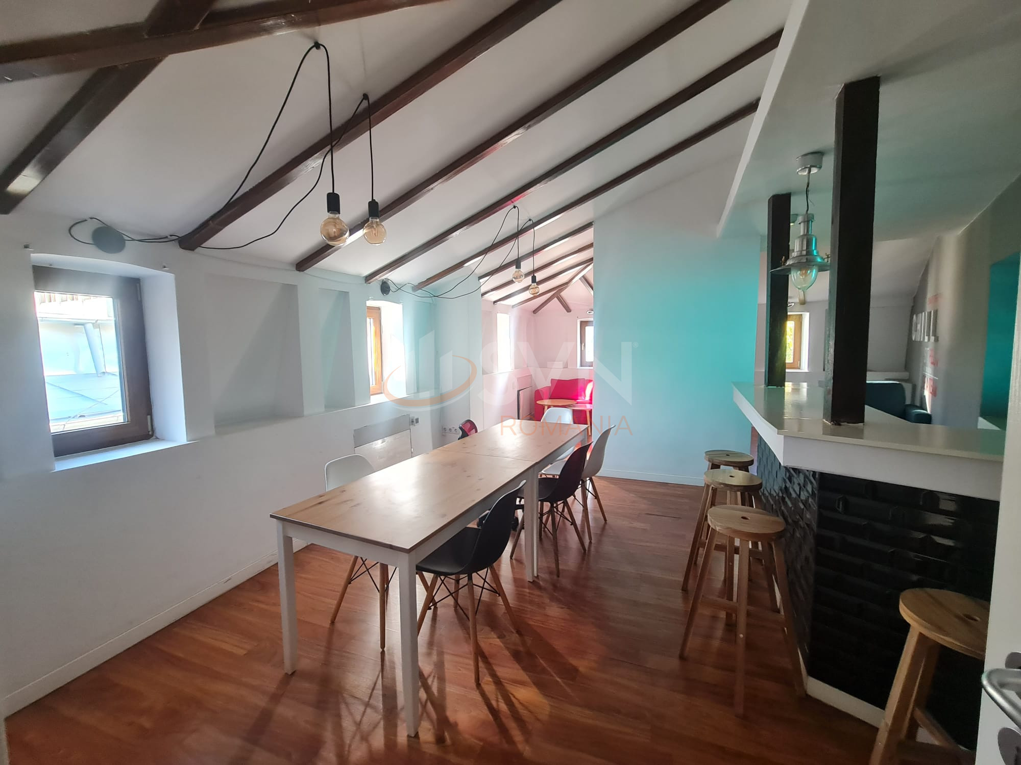 Casa, 10 camere Bucuresti/Piata Unirii (s3)