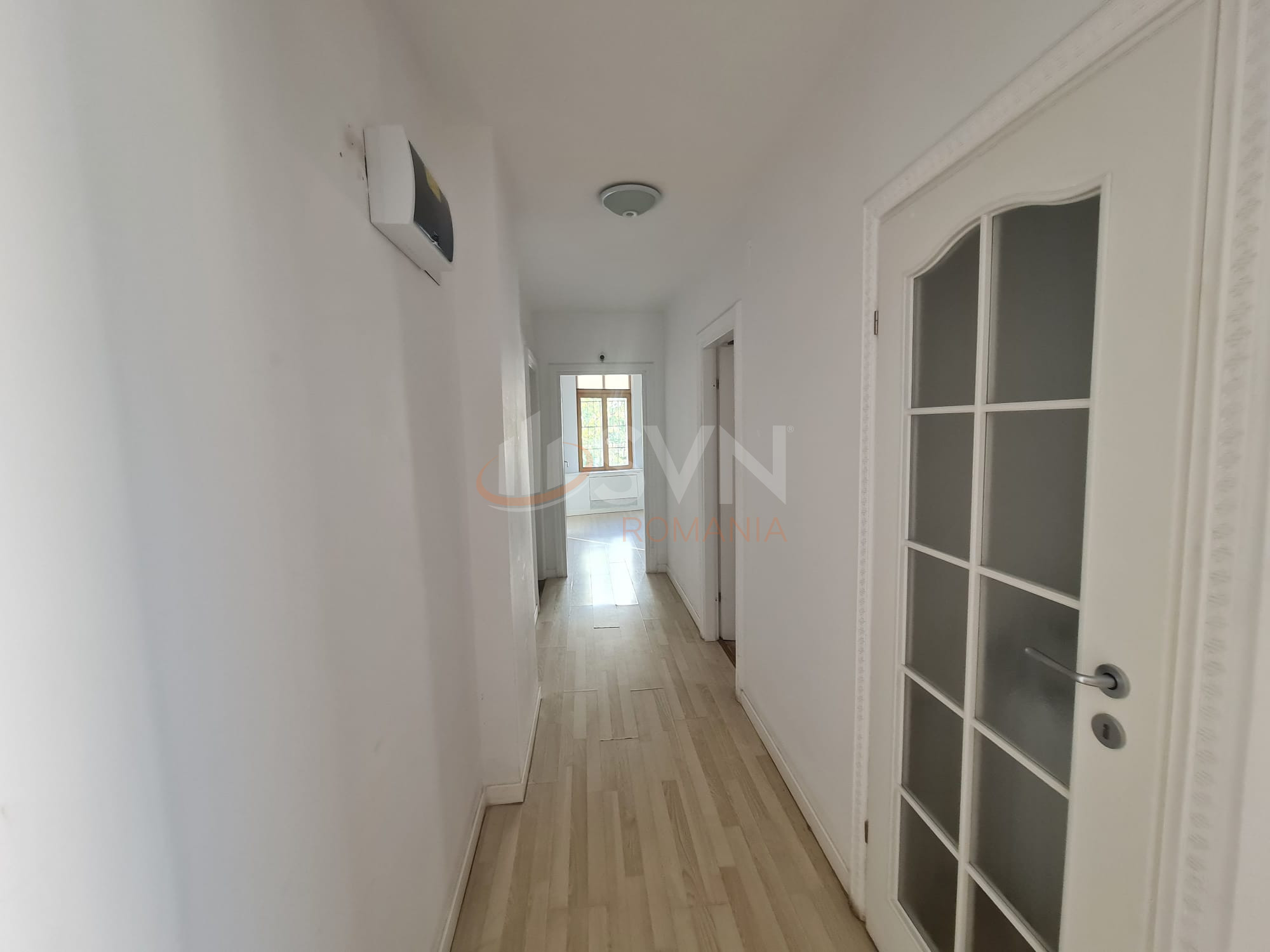 Casa, 10 camere Bucuresti/Piata Unirii (s3)