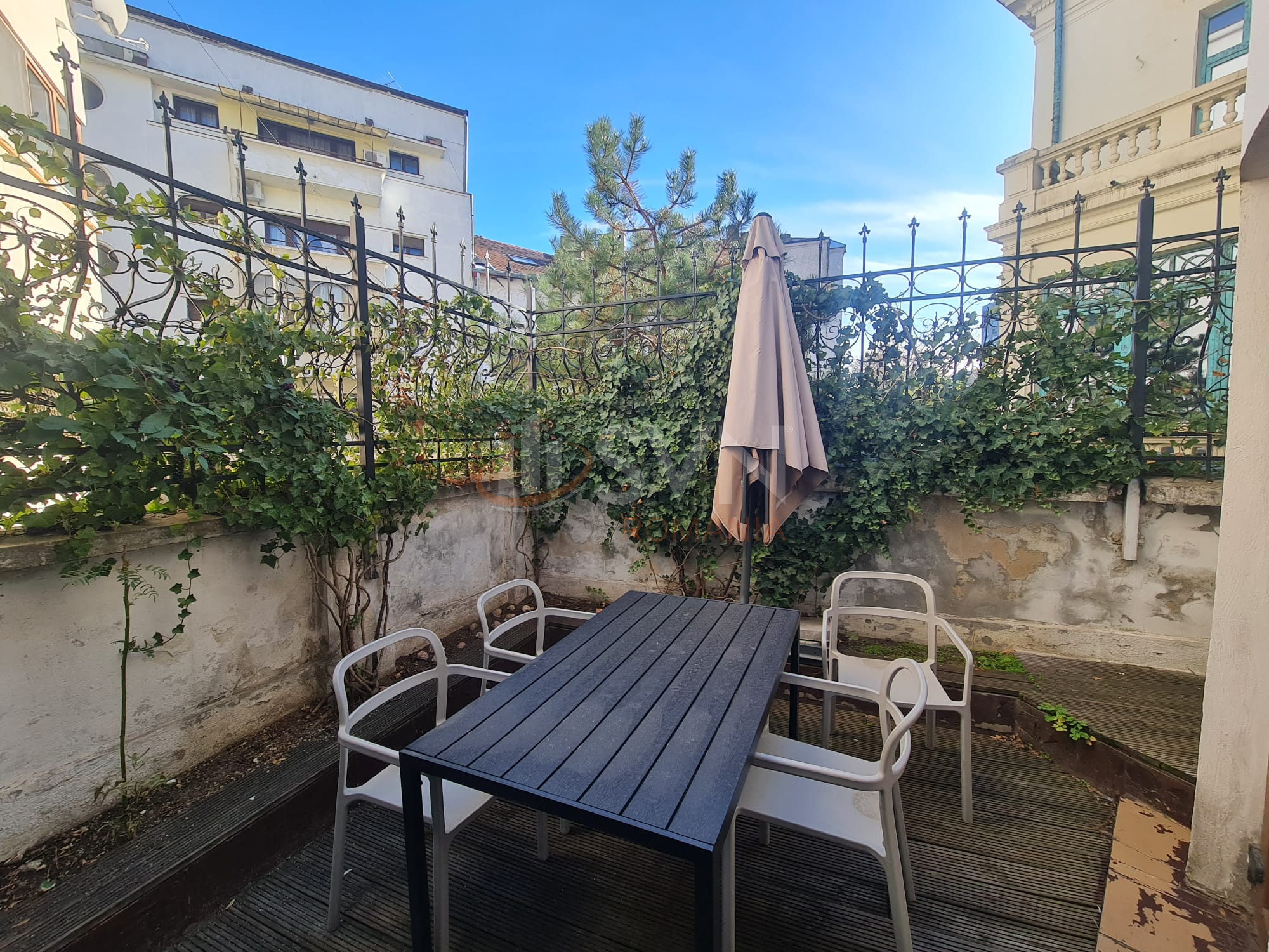 Casa, 10 camere Bucuresti/Piata Unirii (s3)