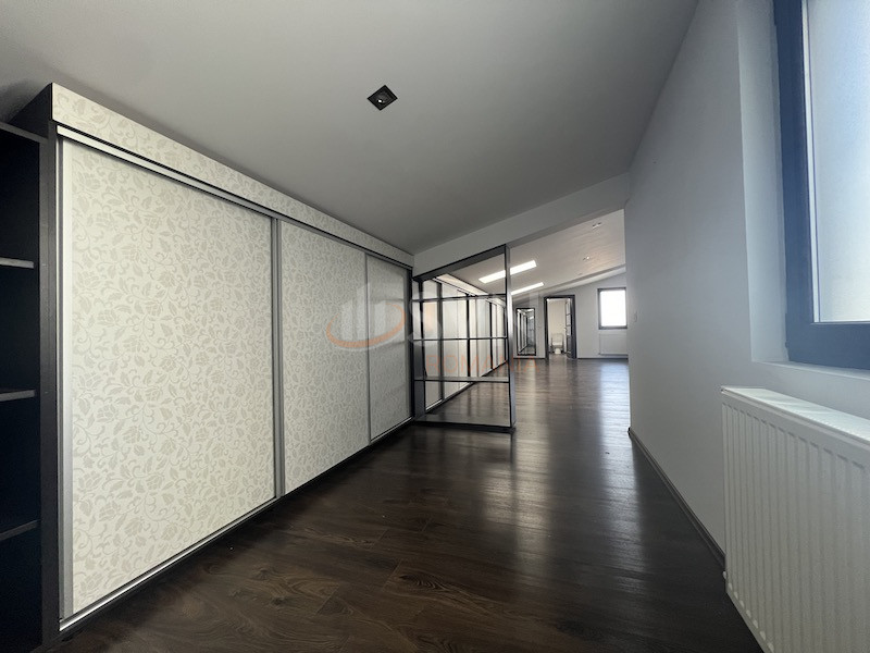 Casa, 10 camere Bucuresti/Dacia