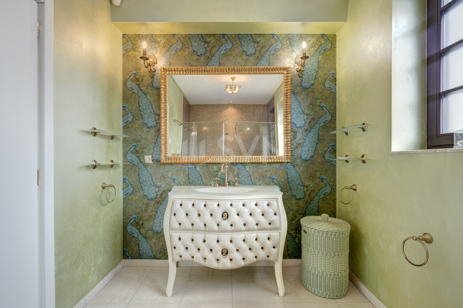 Casa, 10 camere Bucuresti/Iancu Nicolae