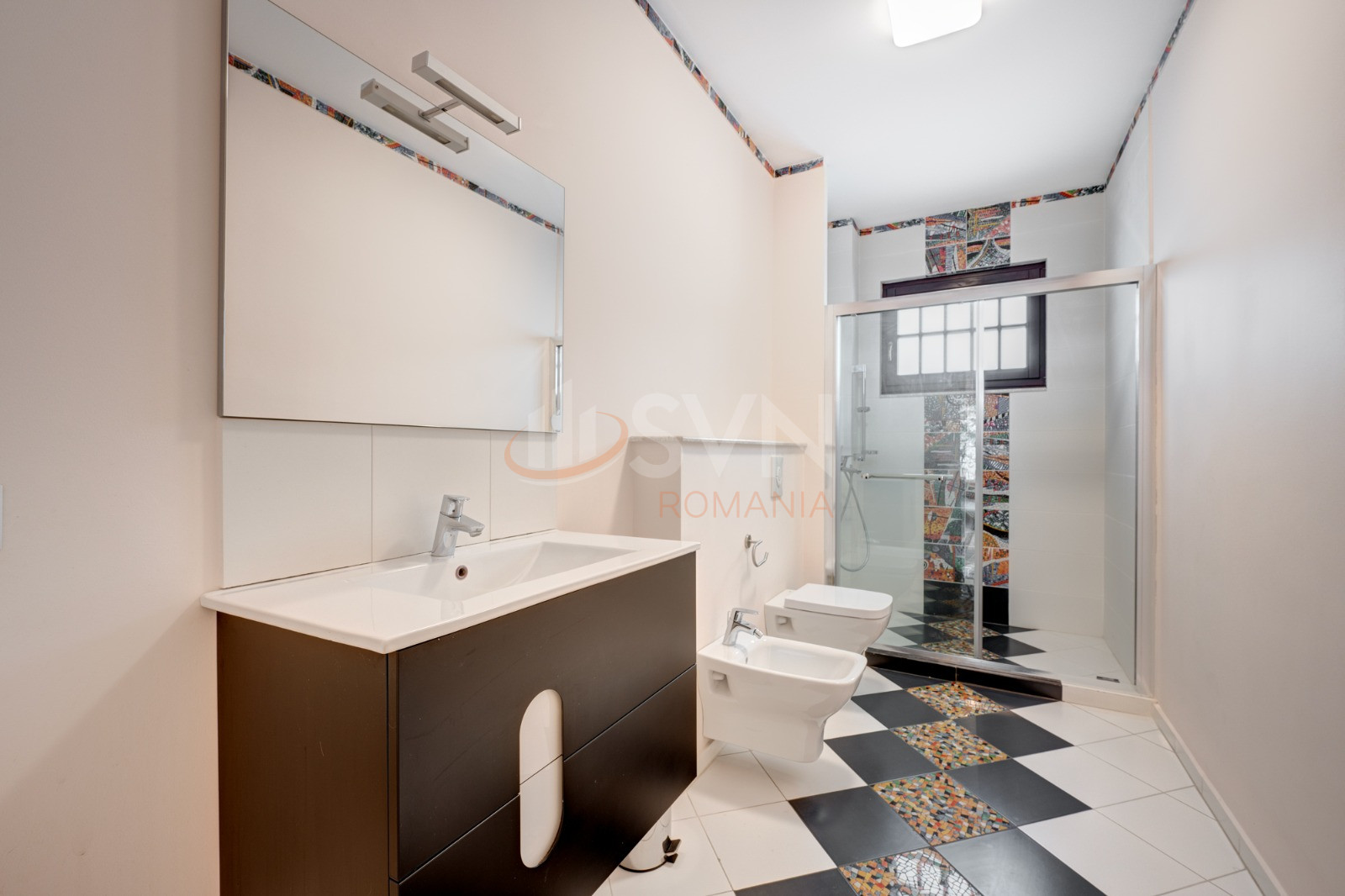 Casa, 10 camere Bucuresti/Iancu Nicolae