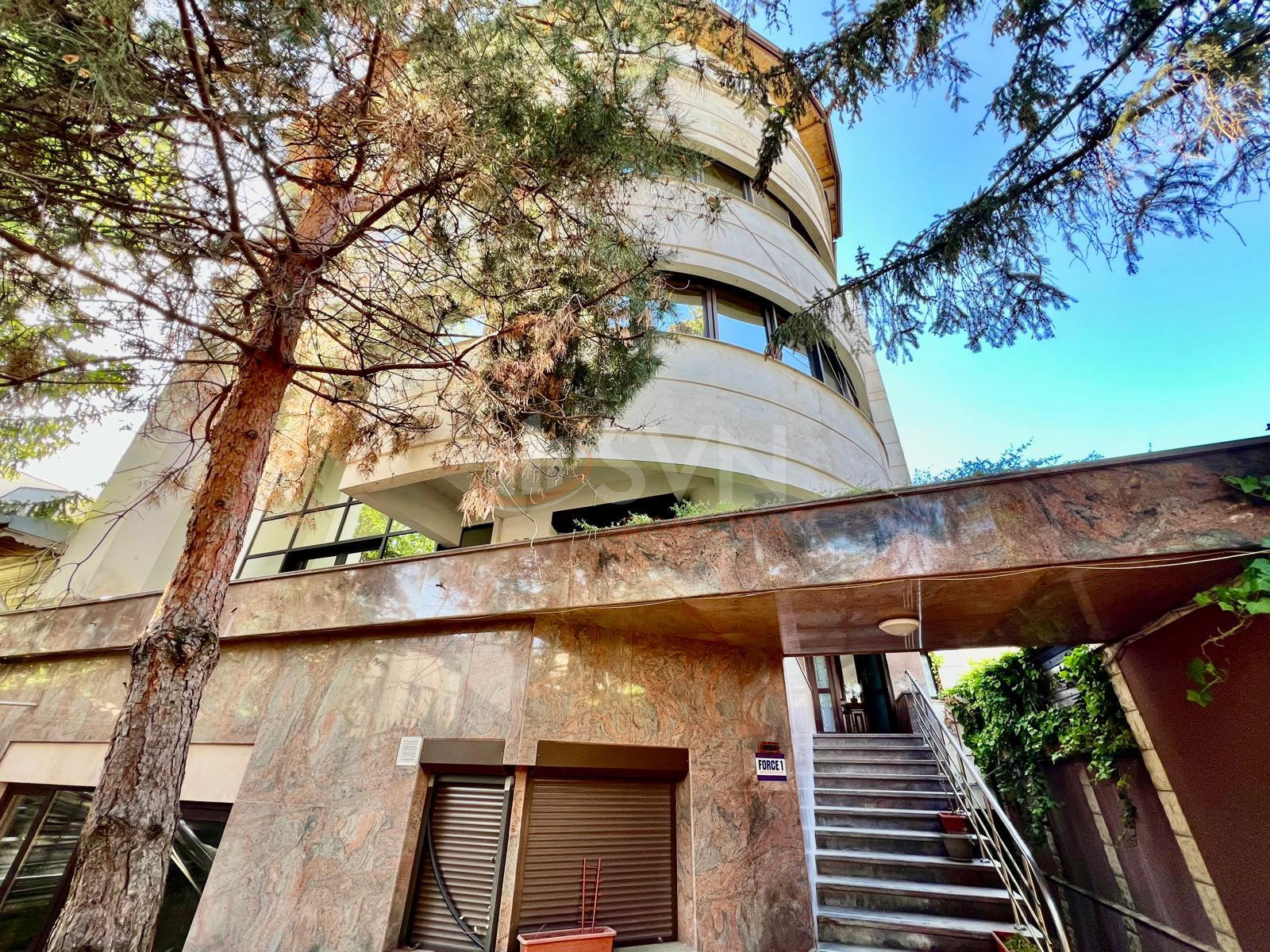 Casa, 10 camere Bucuresti/Domenii