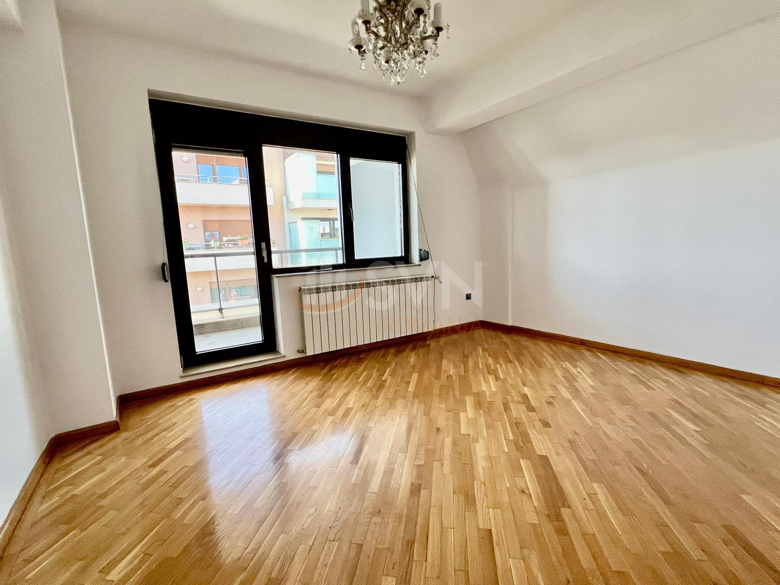 Casa, 10 camere Bucuresti/Domenii