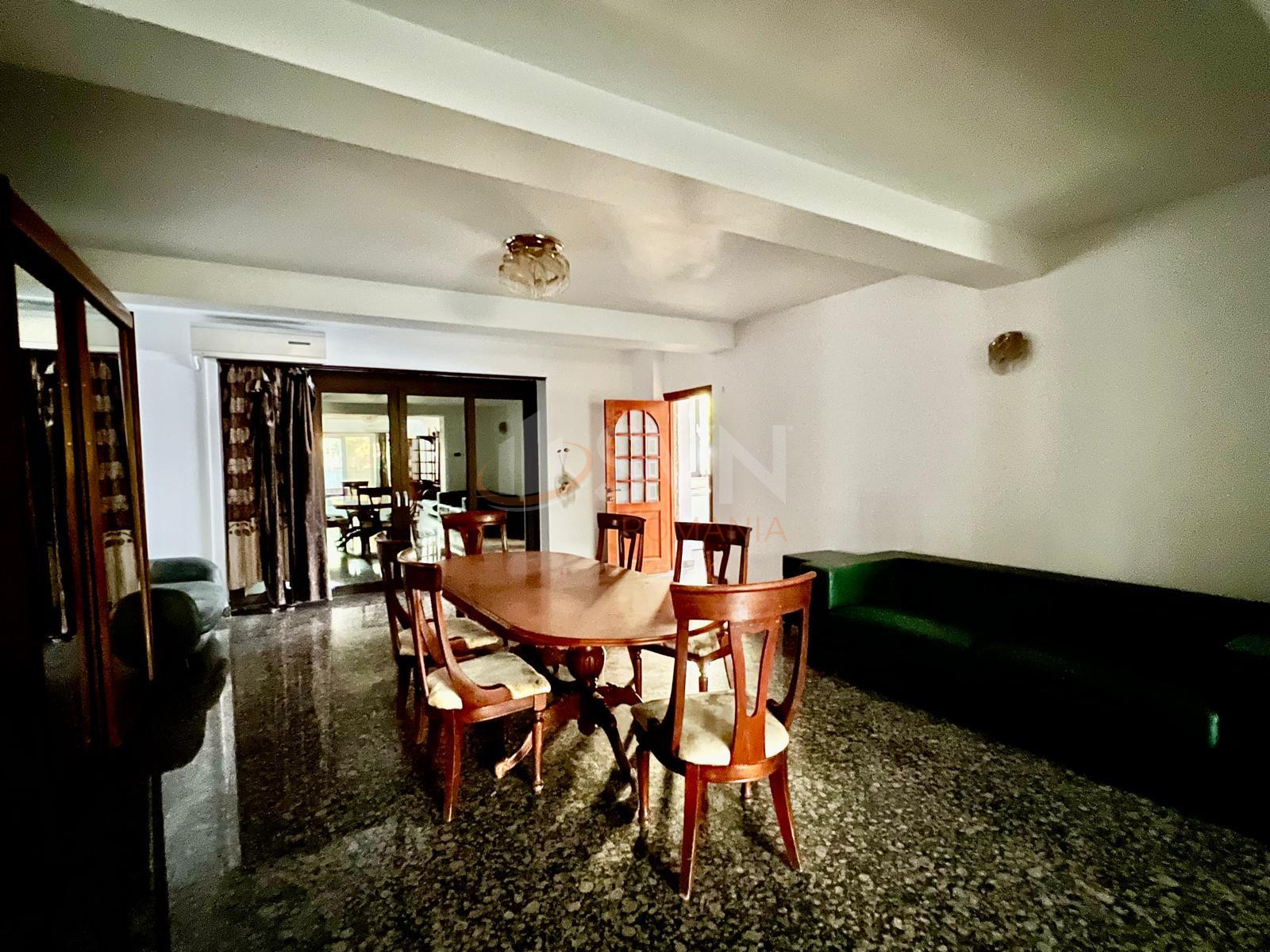 Casa, 10 camere Bucuresti/Domenii