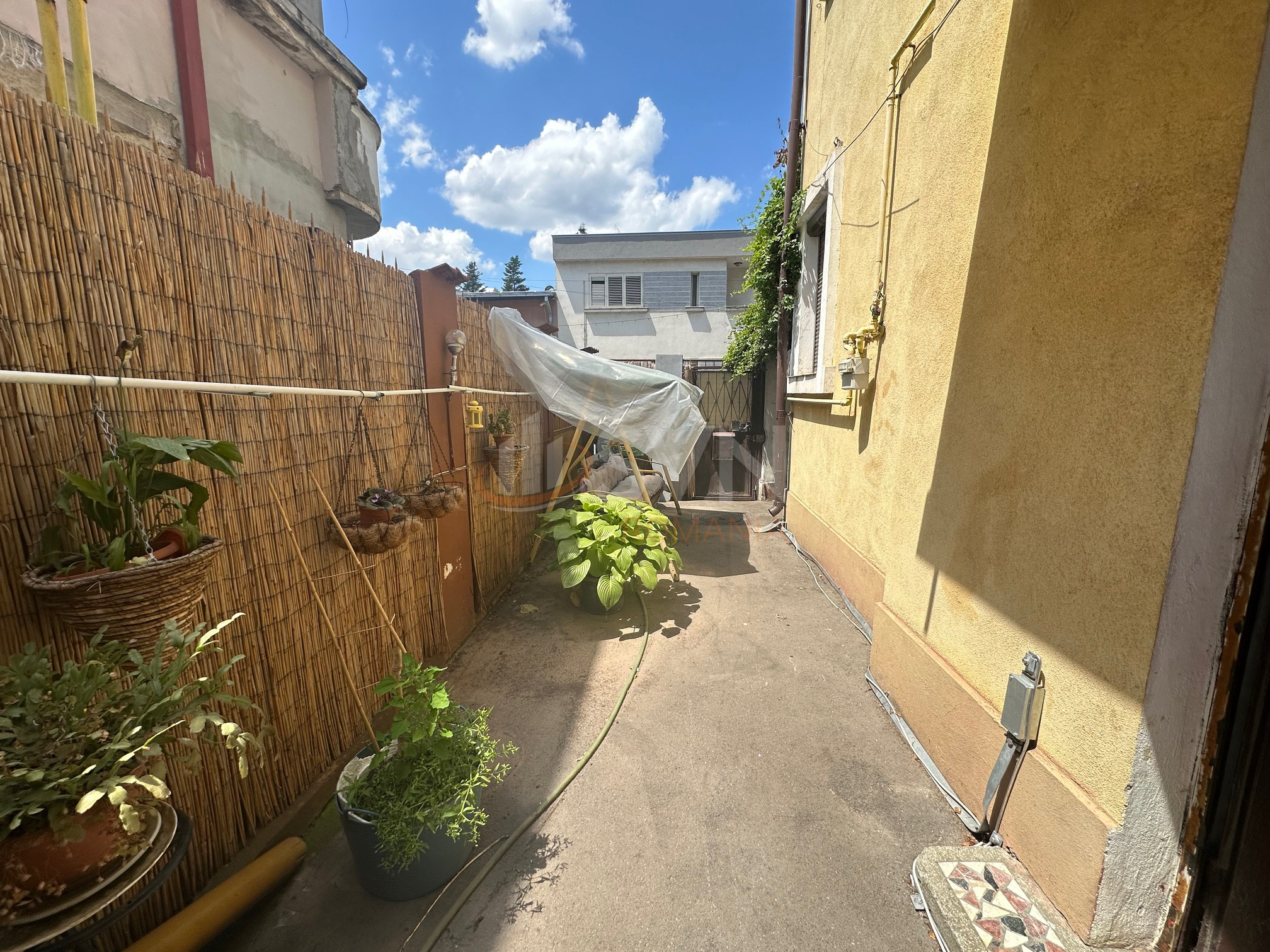 Casa, 10 camere Bucuresti/Alba Iulia