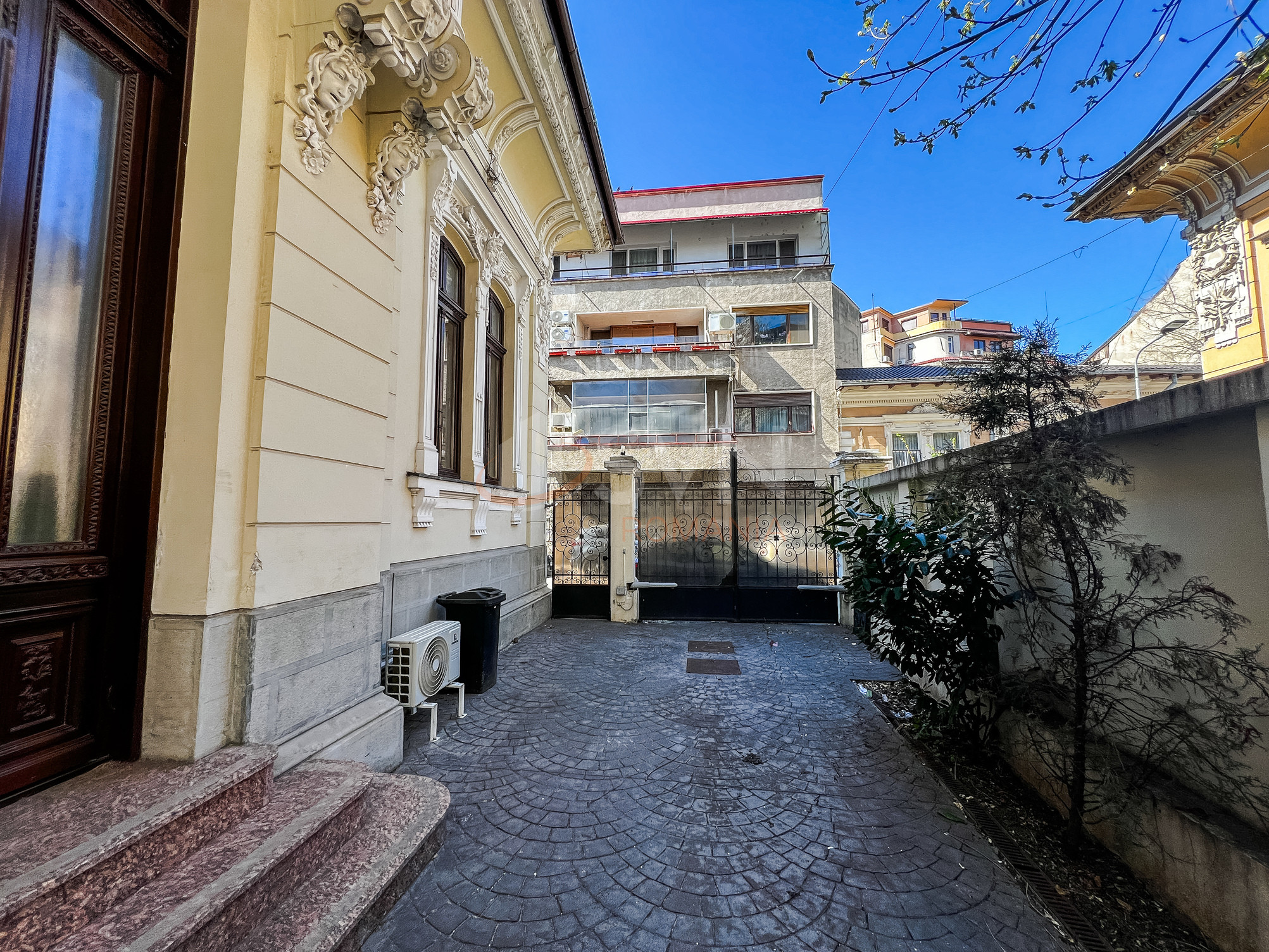 Casa, 10 camere Bucuresti/Dacia