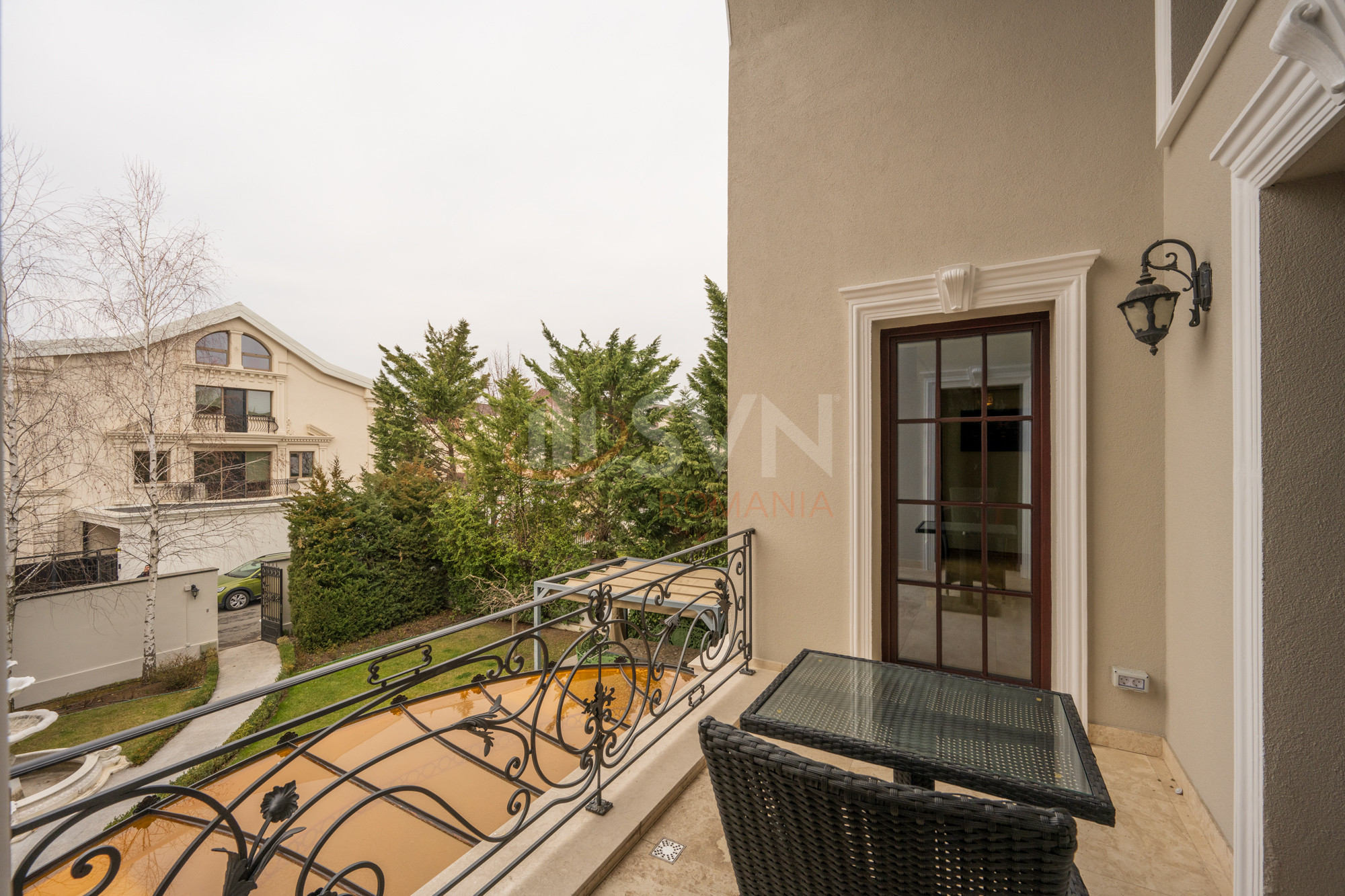 Casa, 10 camere Bucuresti/Iancu Nicolae