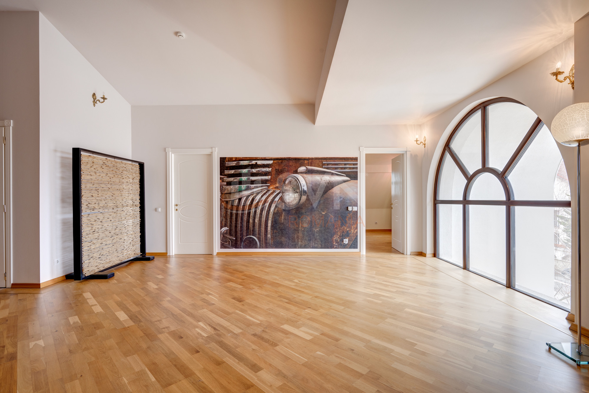 Casa, 10 camere Bucuresti/Iancu Nicolae