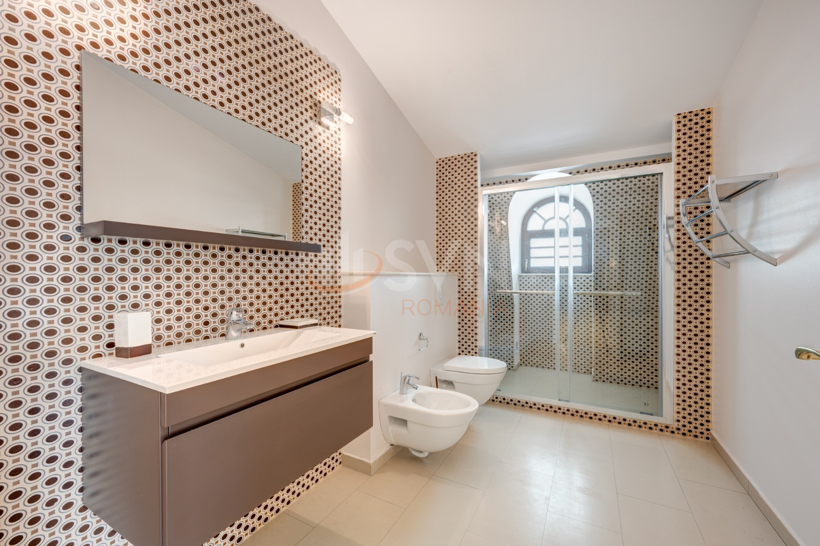 Casa, 10 camere Bucuresti/Iancu Nicolae