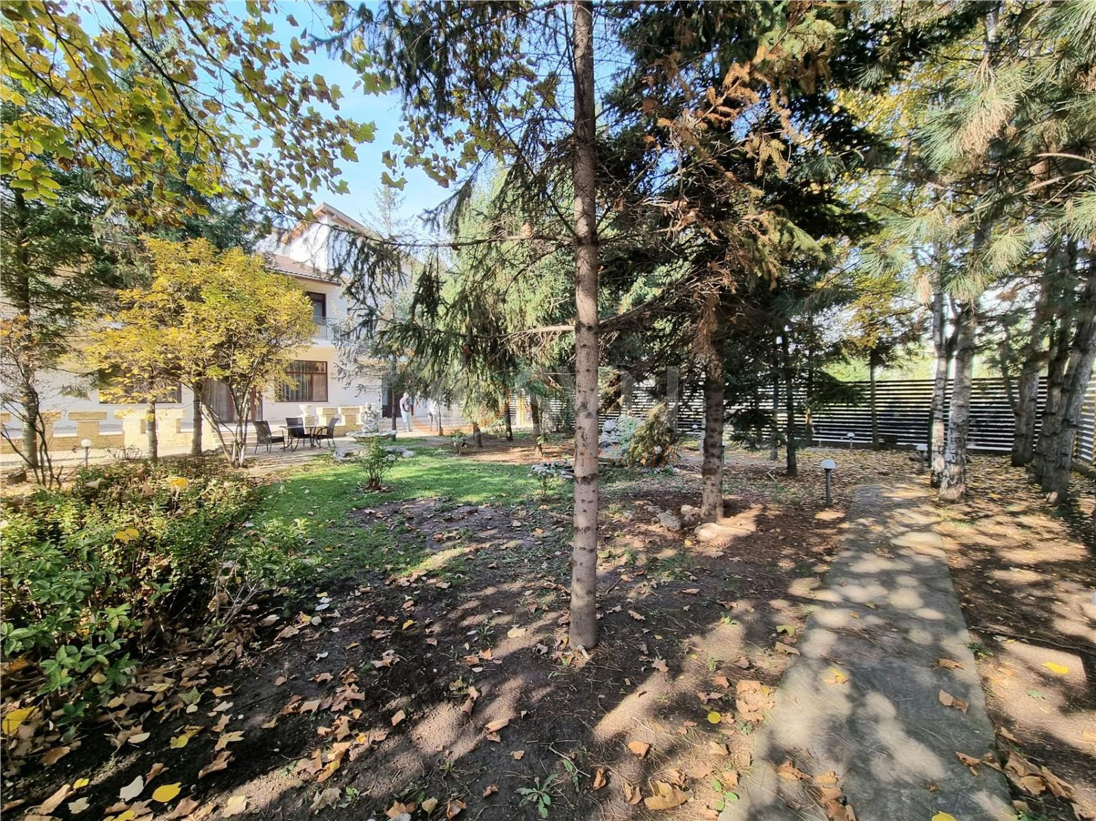 Casa, 10 camere Bucuresti/Baneasa
