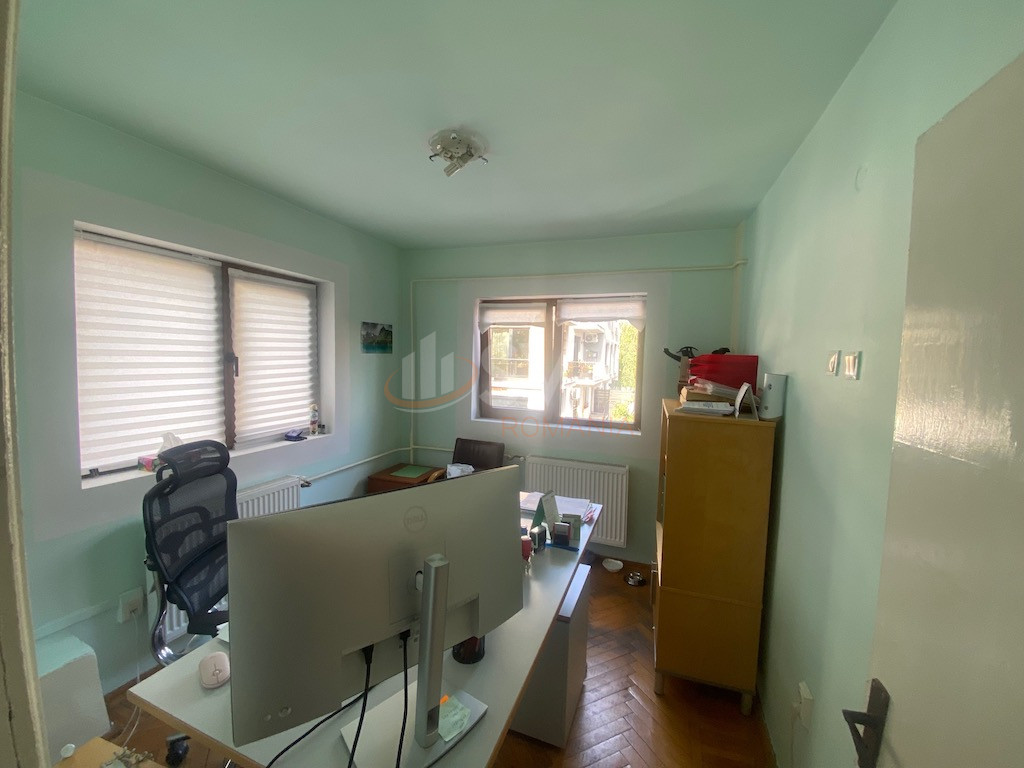Casa, 10 camere Bucuresti/Domenii